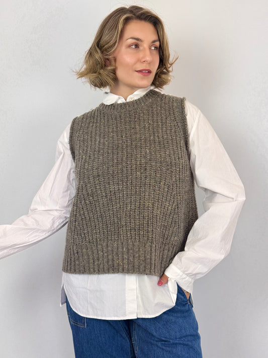 Vic & Bert Martha Sleeveless Jumper Taupe