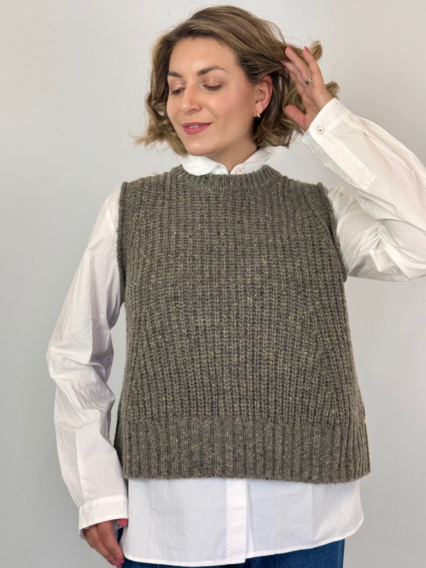 Vic & Bert Martha Sleeveless Jumper Taupe