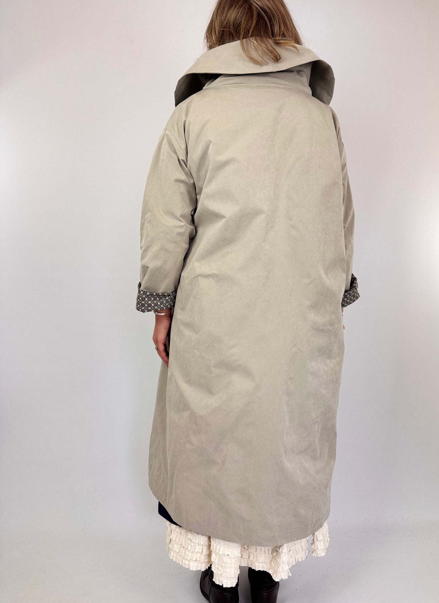 Barbara Lang OLMO XXXII Coat Beige