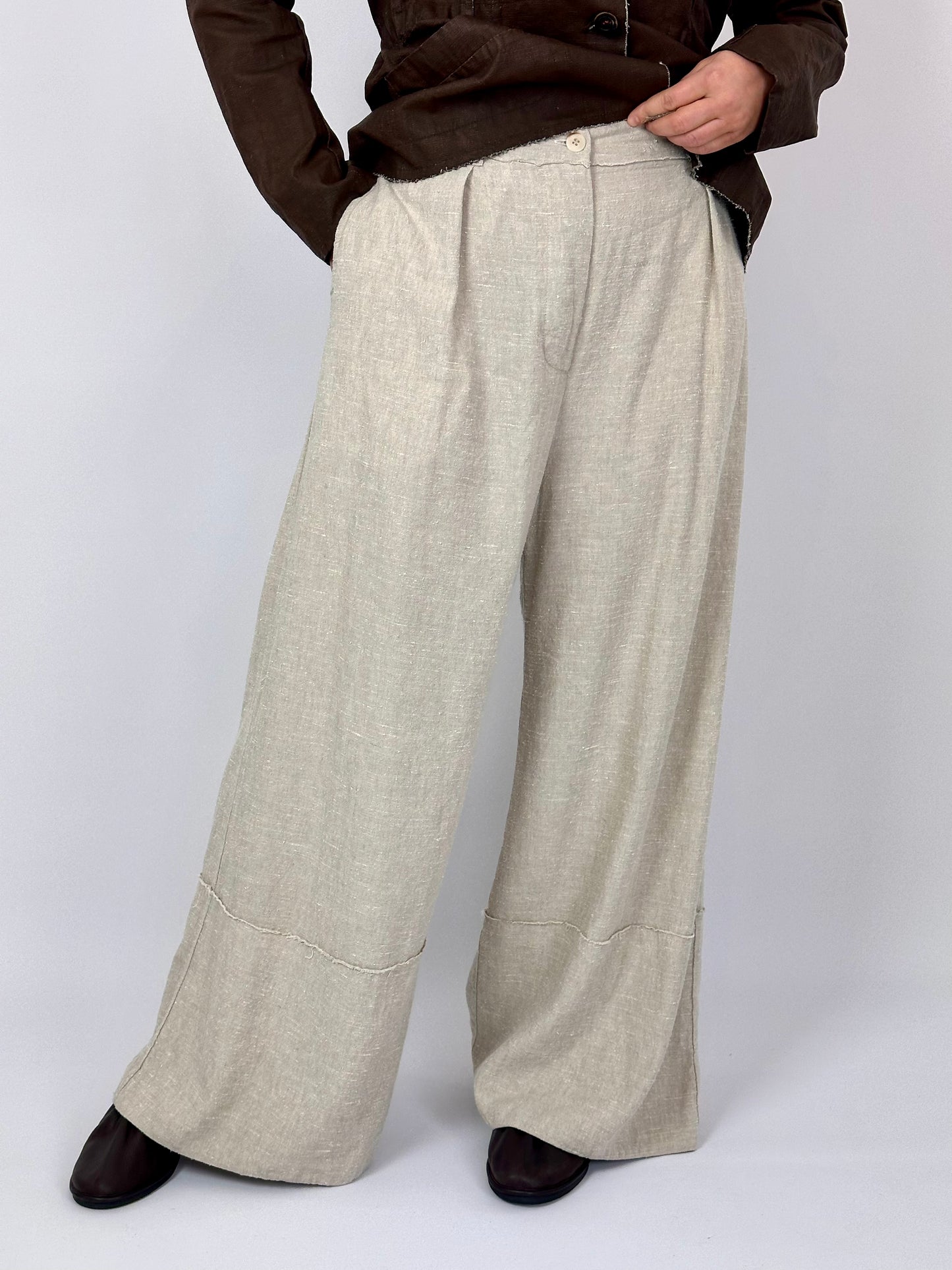 AQM 119 Trousers Sand