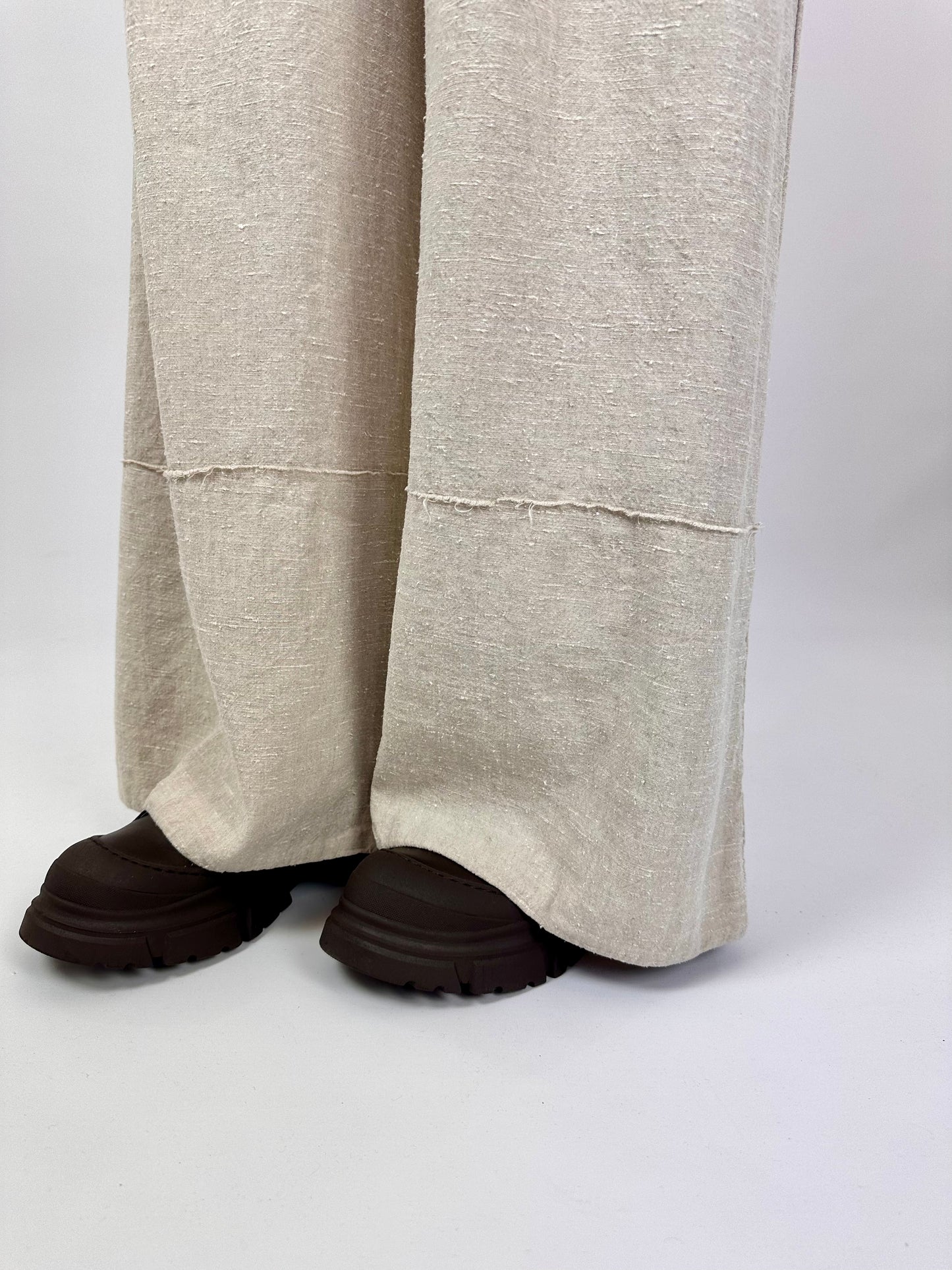 AQM 119 Trousers Sand