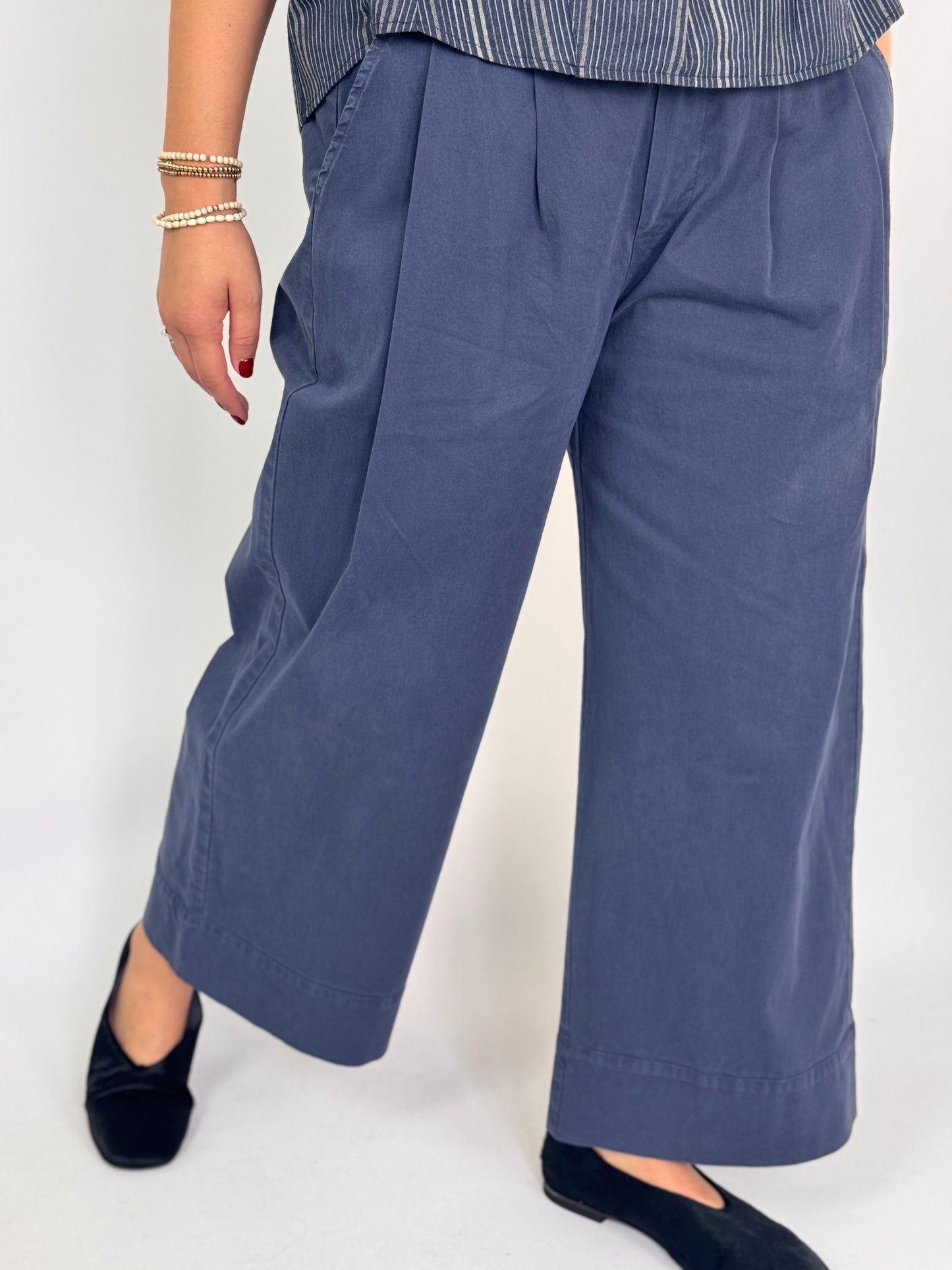 Beatriz Furest Outside Trousers Navy