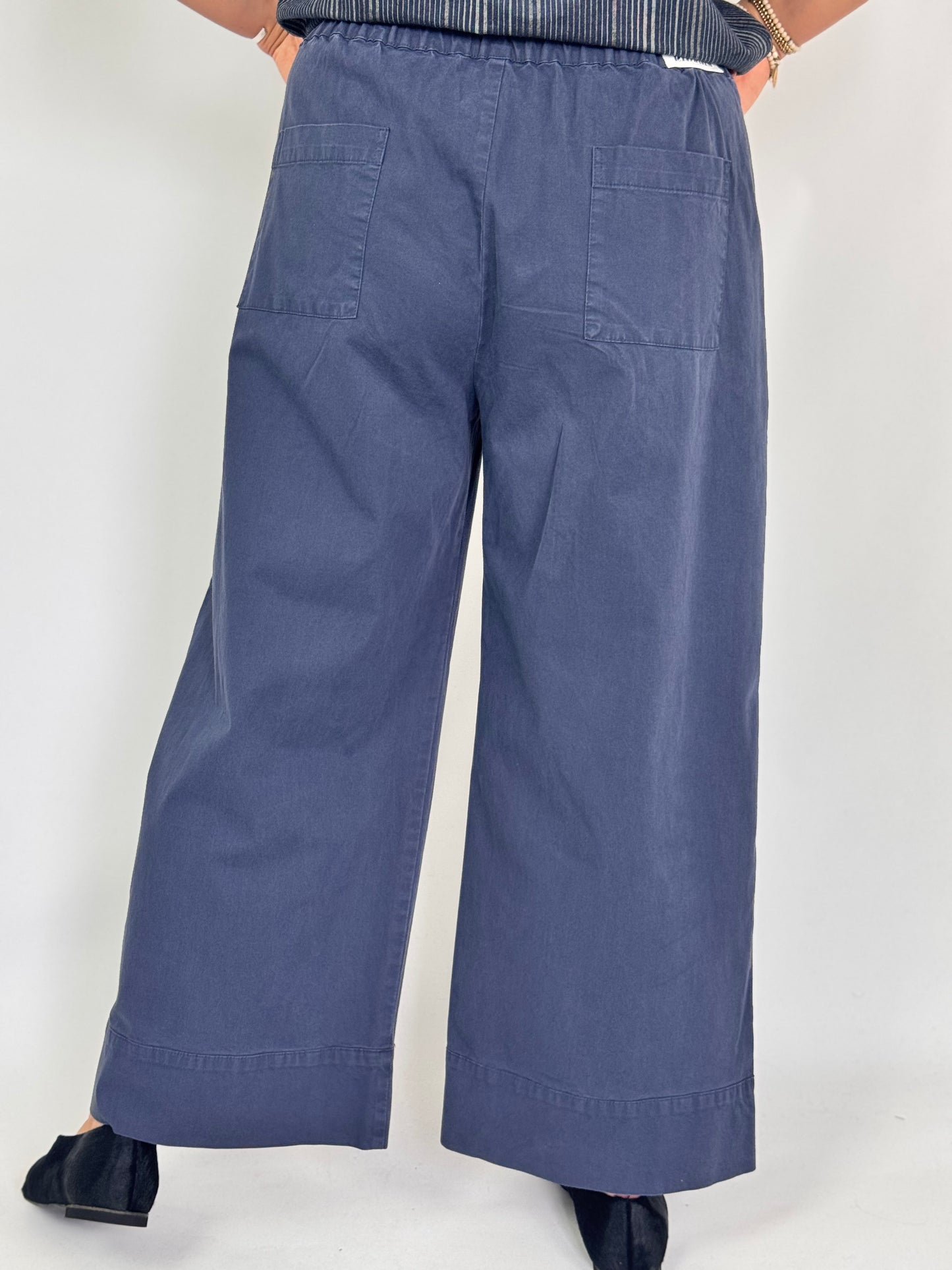 Beatriz Furest Outside Trousers Navy