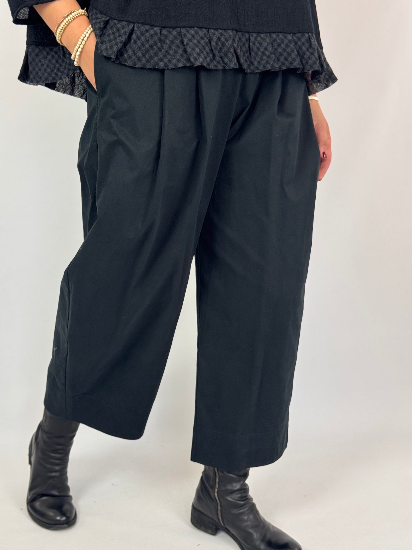 Apuntob 1979 Trousers Black