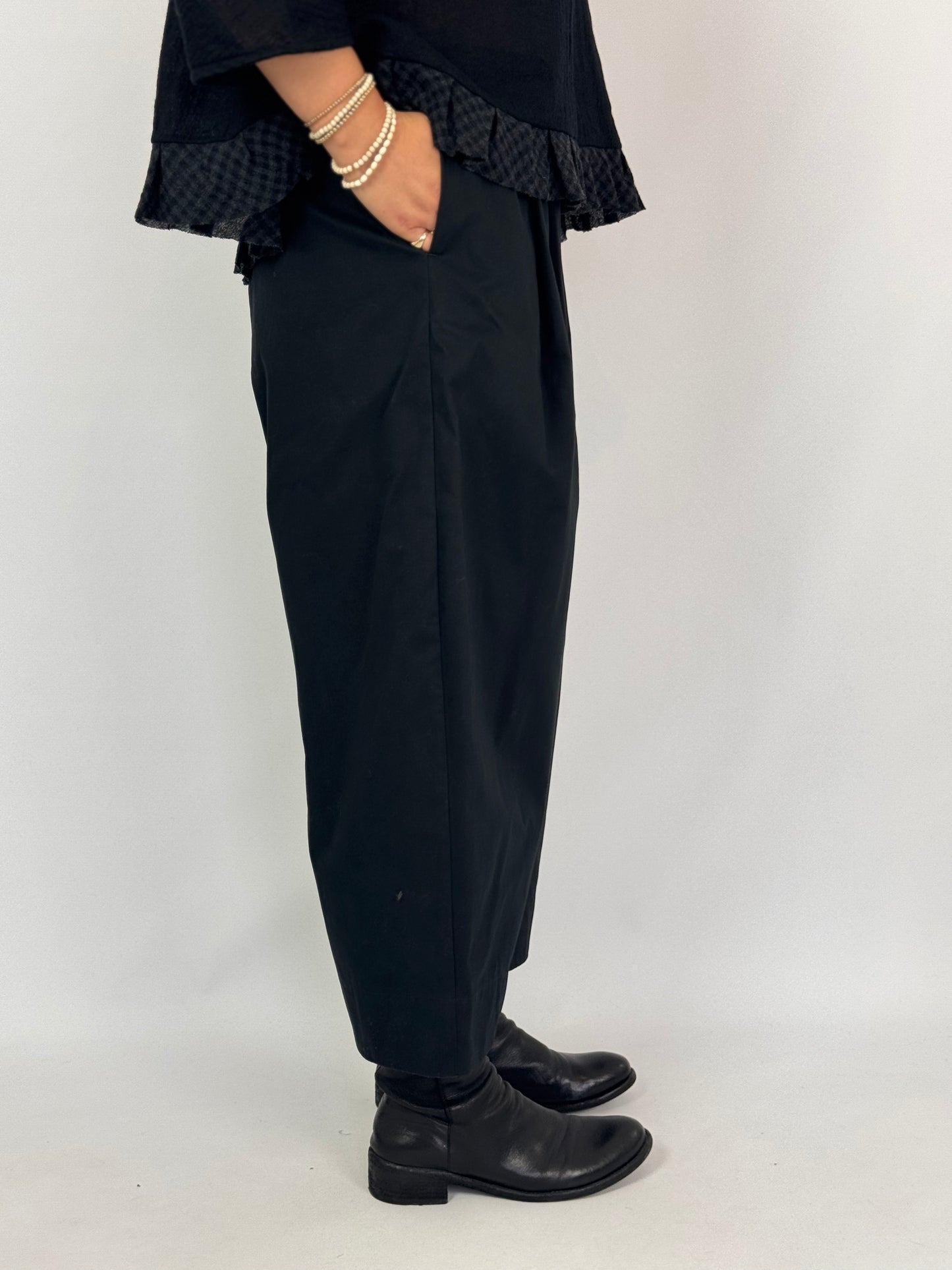 Apuntob 1979 Trousers Black