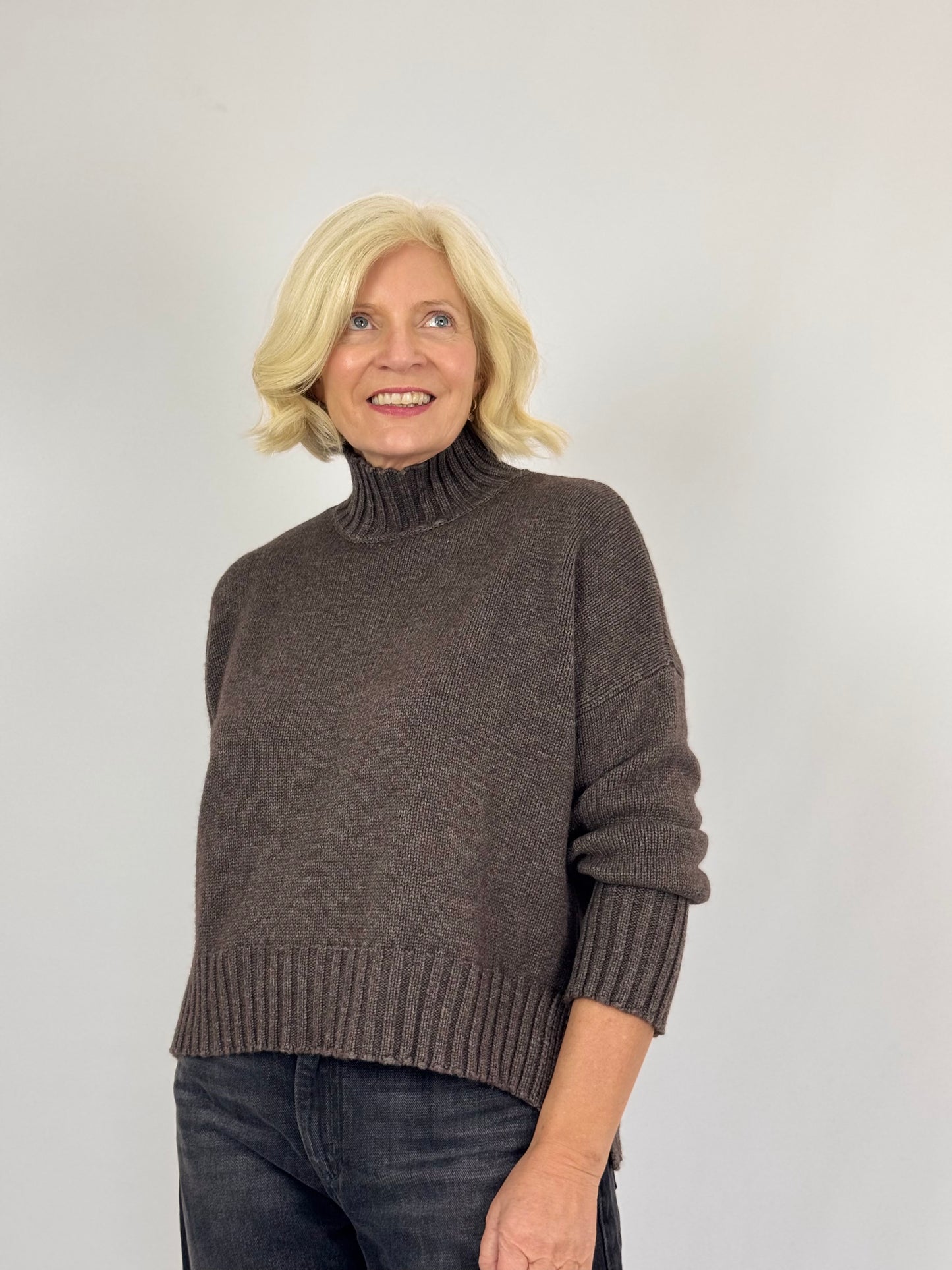 Cordelia James Sawyer Jumper Otter