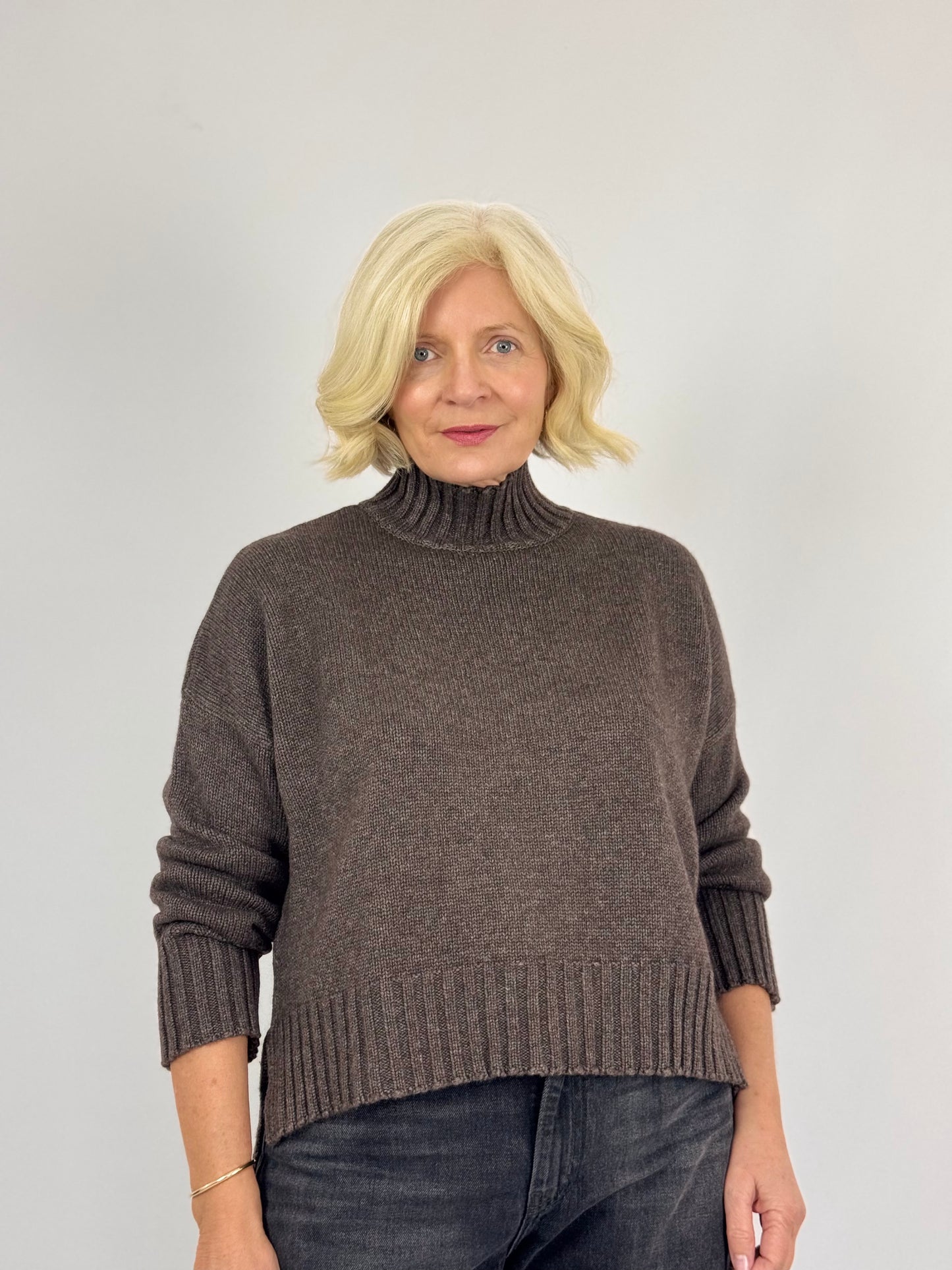 Cordelia James Sawyer Jumper Otter