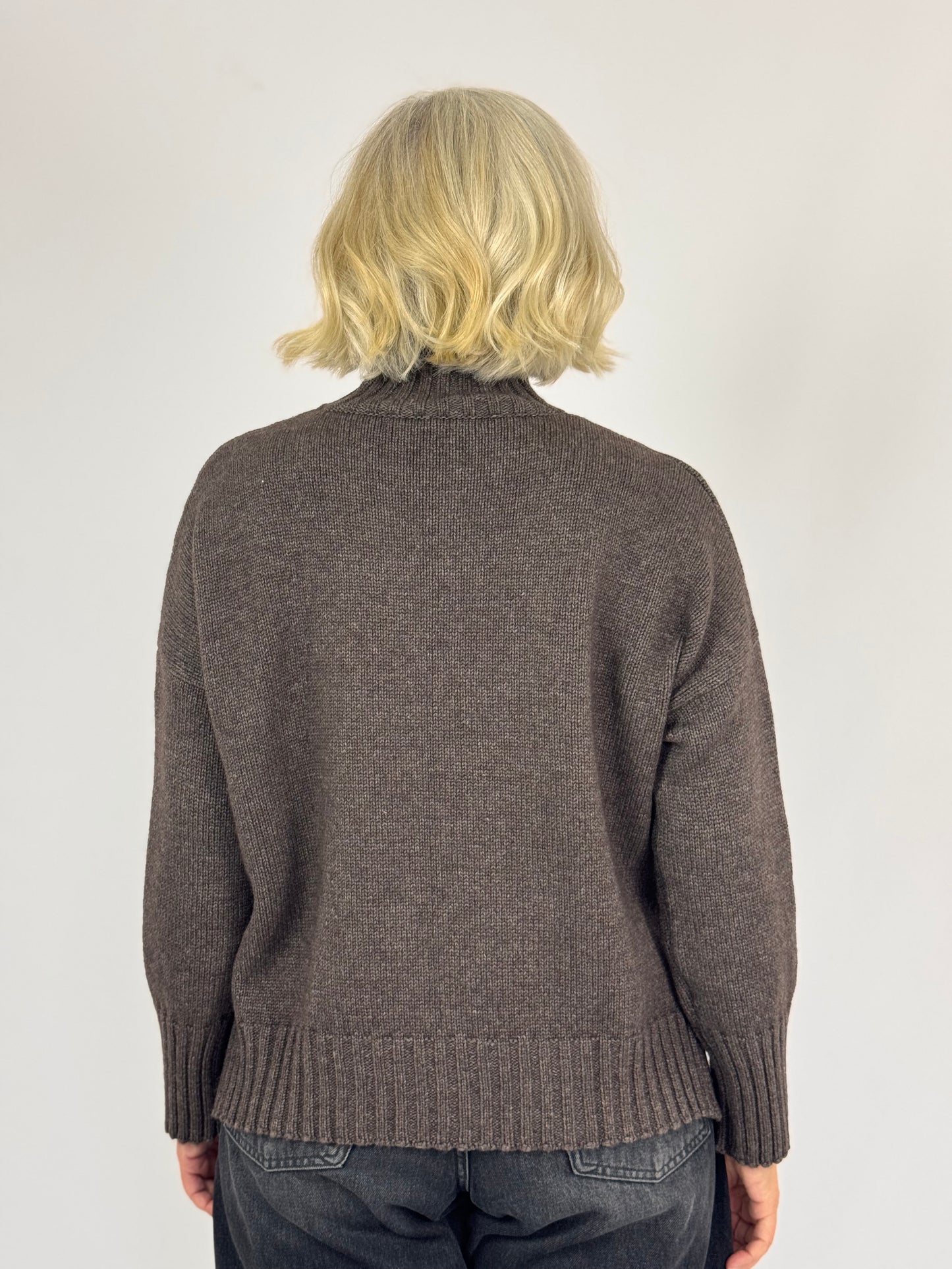 Cordelia James Sawyer Jumper Otter