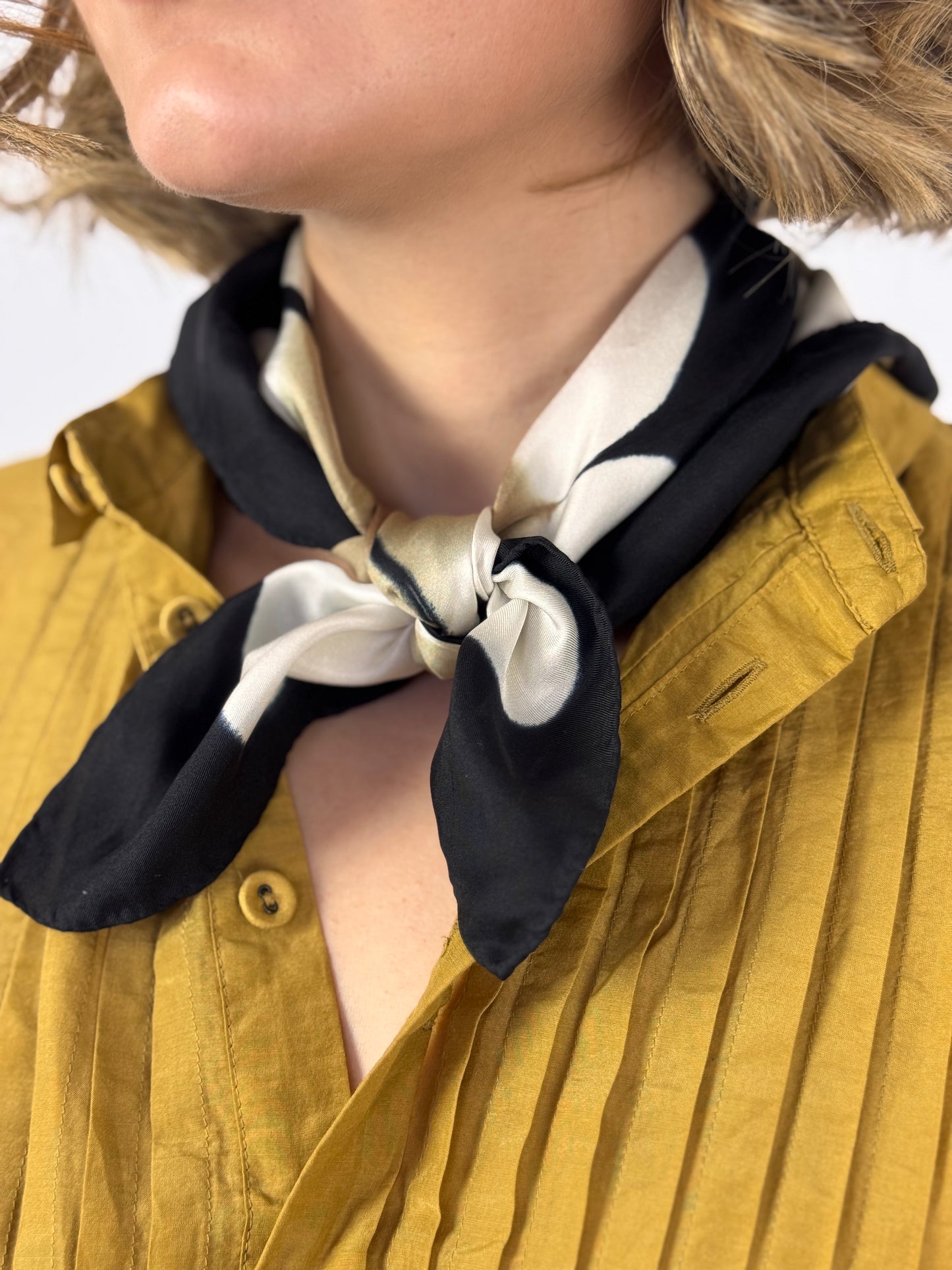 Denovembre Naive Scarf Kraft/Black