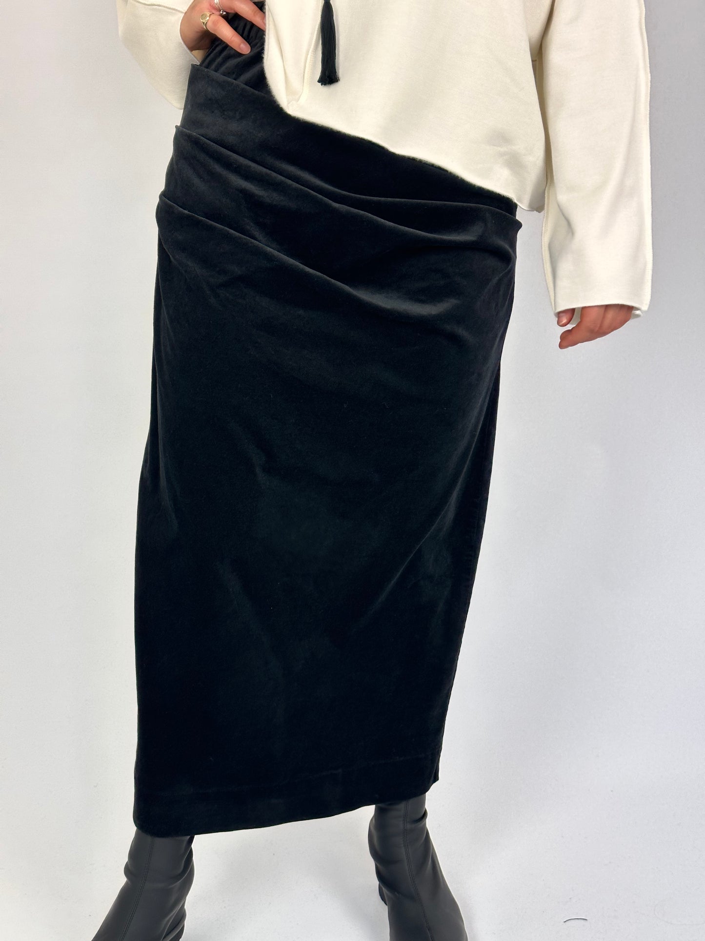LVL Grande Skirt Black