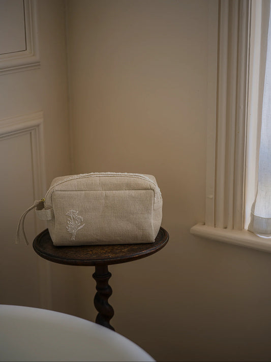 MeanWhile Linen/Lace Travel Bag