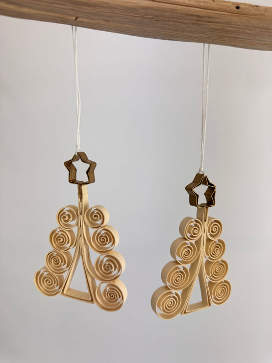 A World of Craft Quilled Fir Tree Decorations 2-p