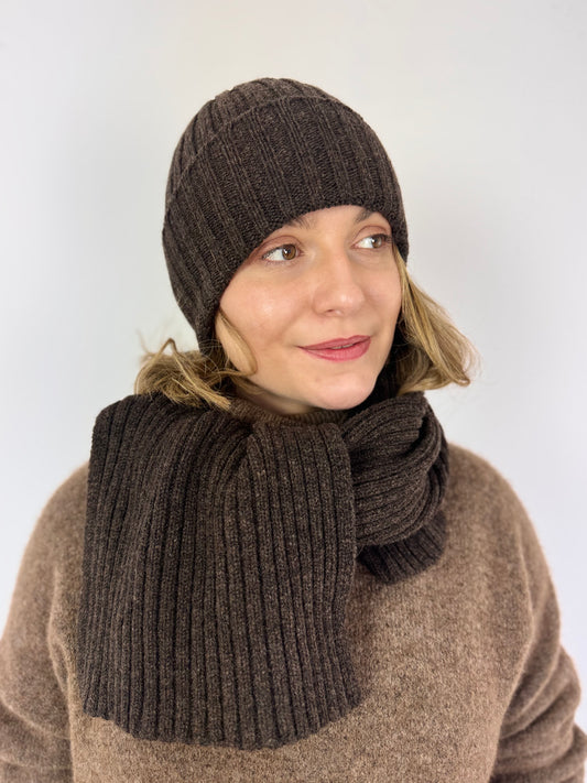 Cordelia James Ribbed Scarf