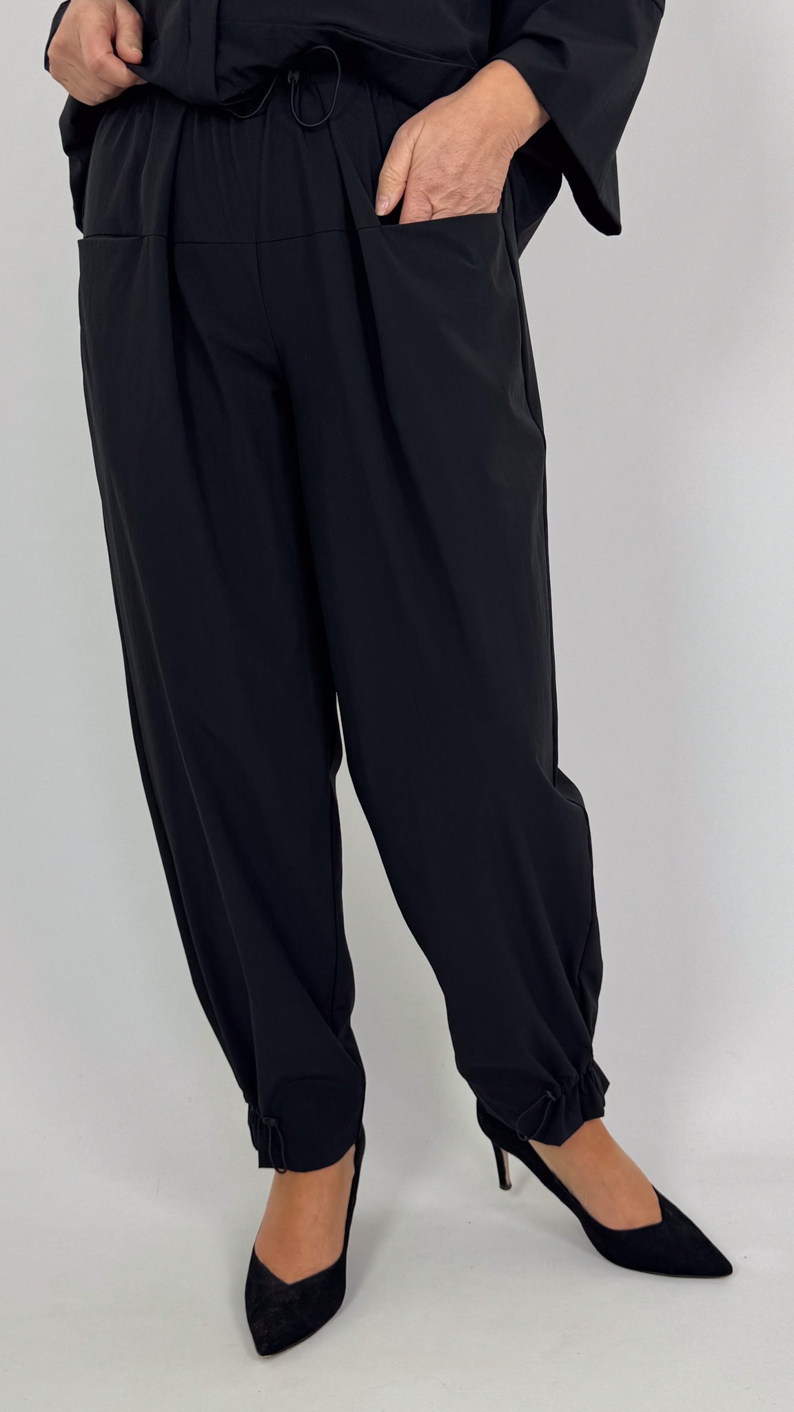 Annette Gortz Flux Trousers Black