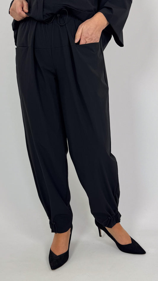 Annette Gortz Flux Trousers Black