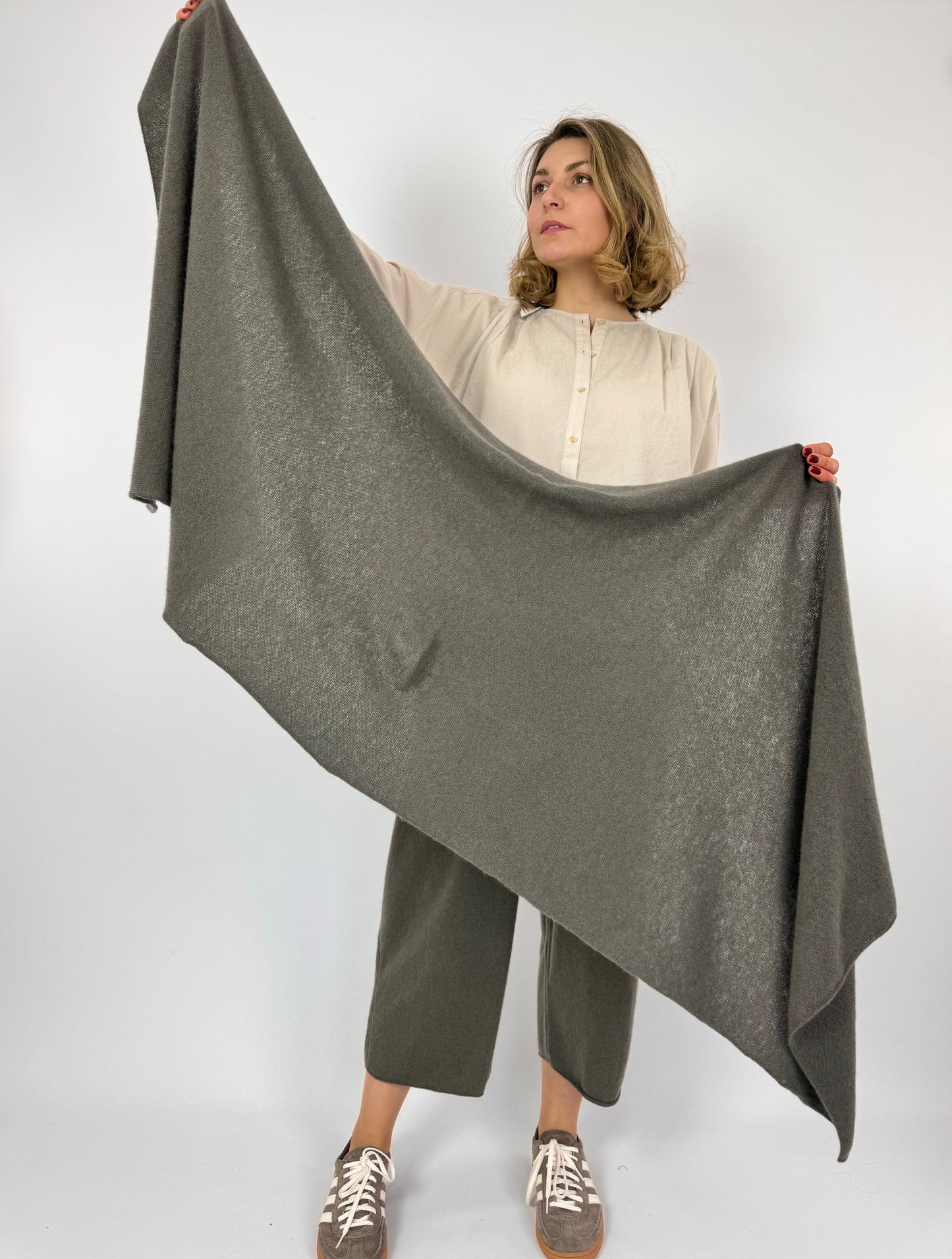 Evam Eva Cashmere Stole