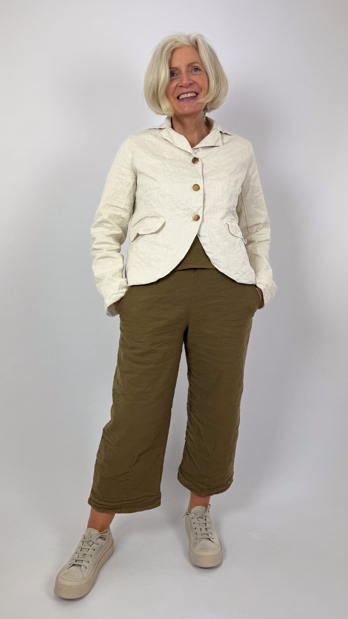 Aequamente 107 Trousers Legno