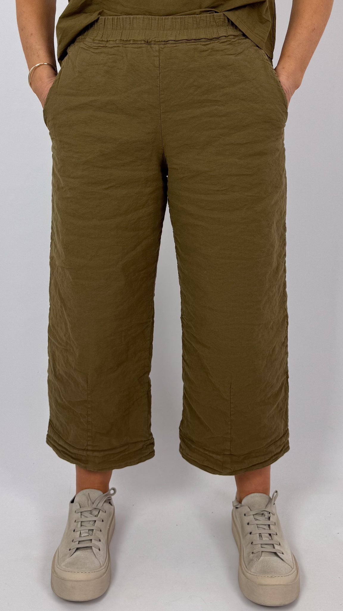 Aequamente 107 Trousers Legno