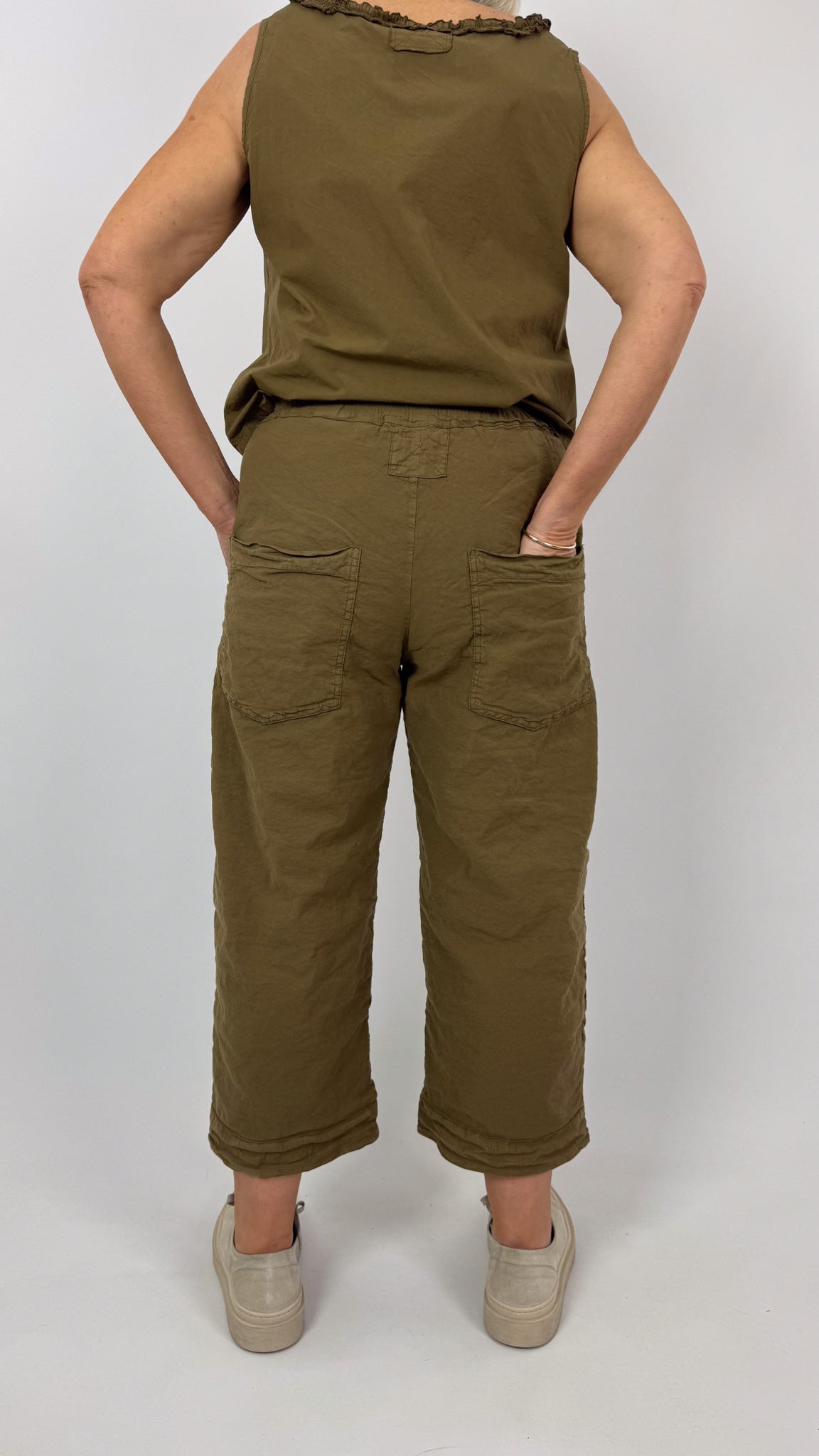 Aequamente 107 Trousers Legno