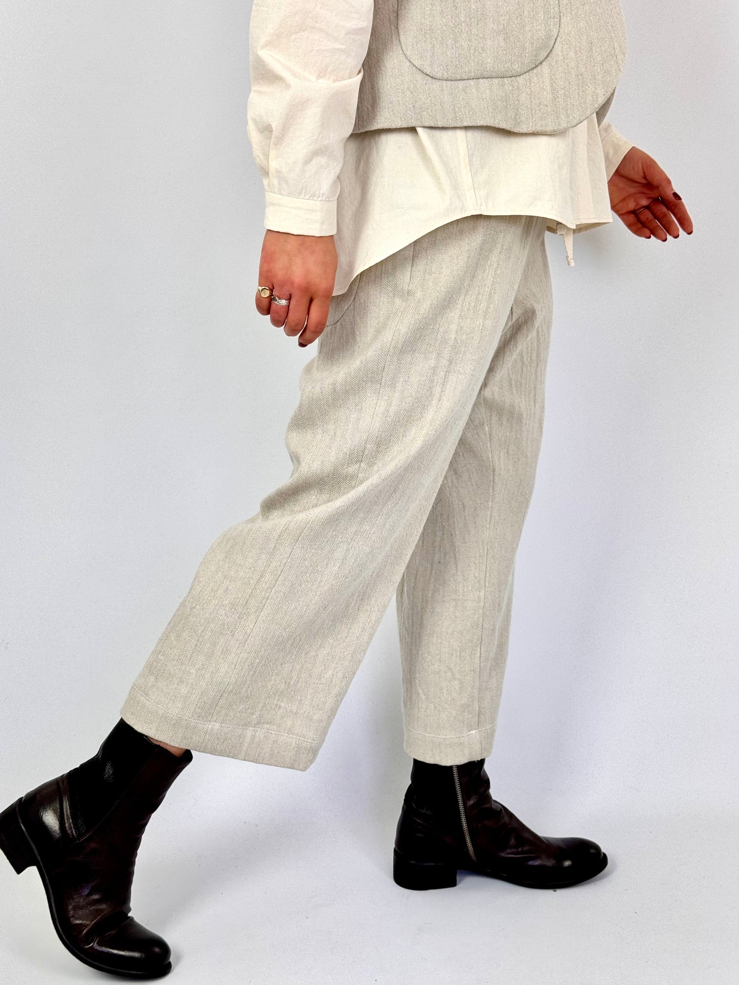 Der Antagonist 13 Trousers Natural