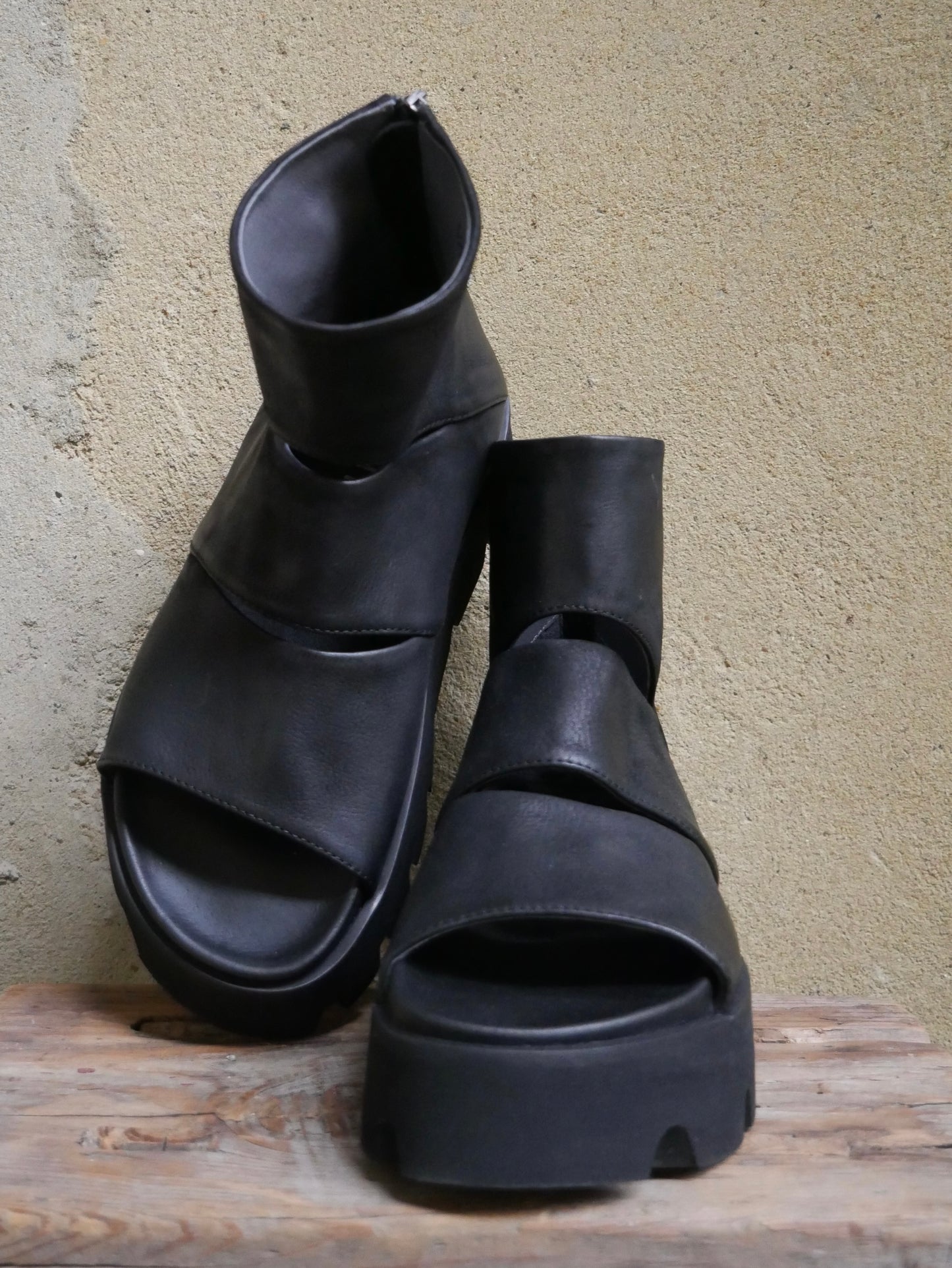 Lofina 5226 Sandals Black