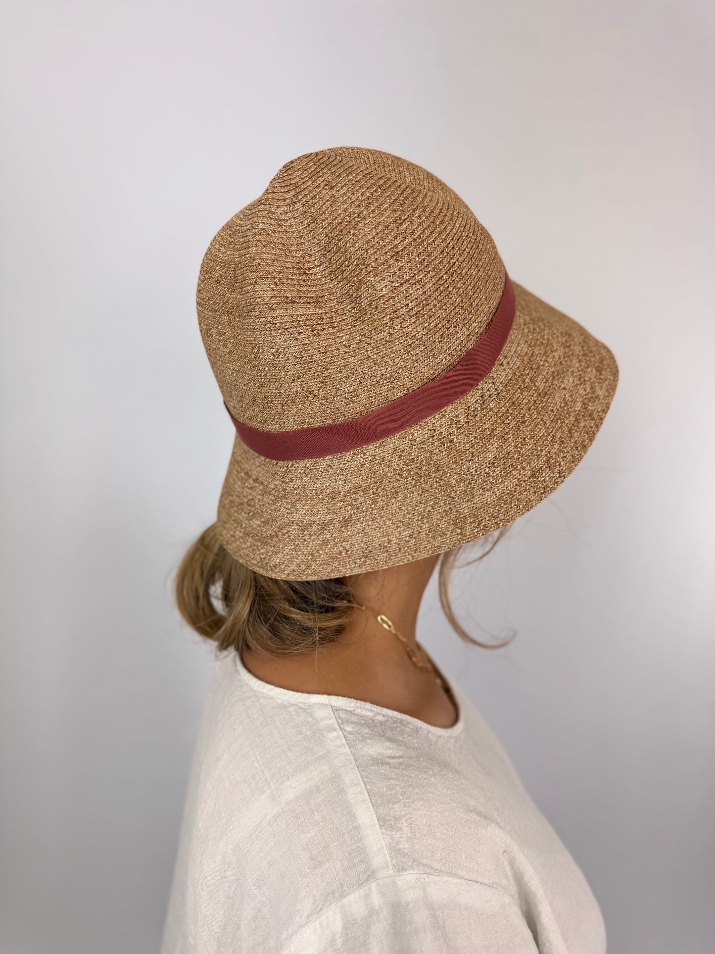 Mature Ha Boxed 92 Hat Brown/Pale Red