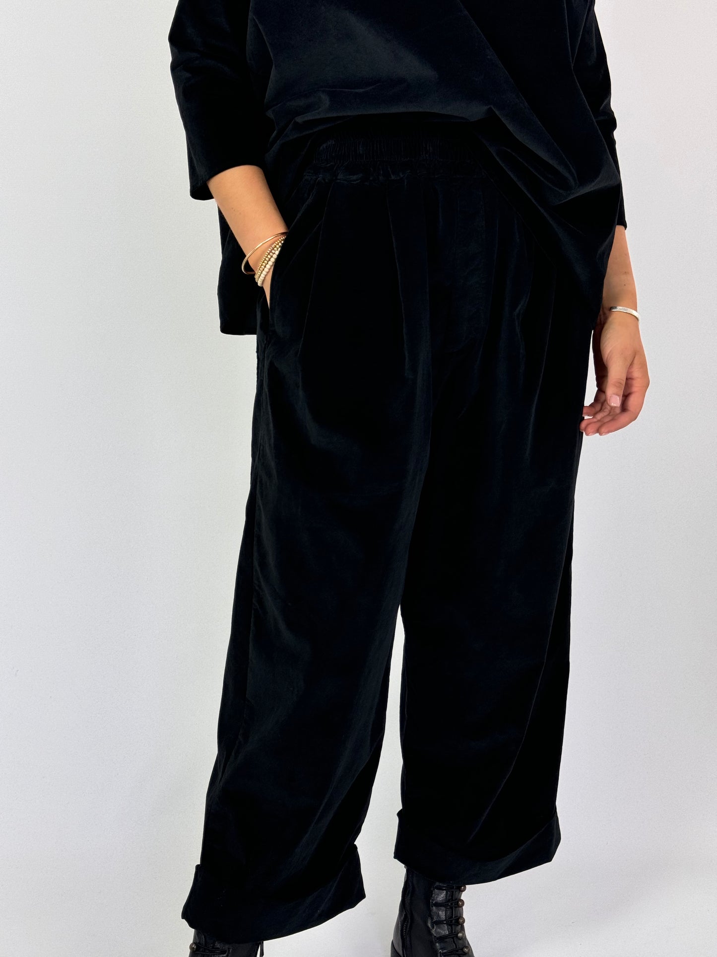 Album Di Famiglia Bragoni Trousers Black