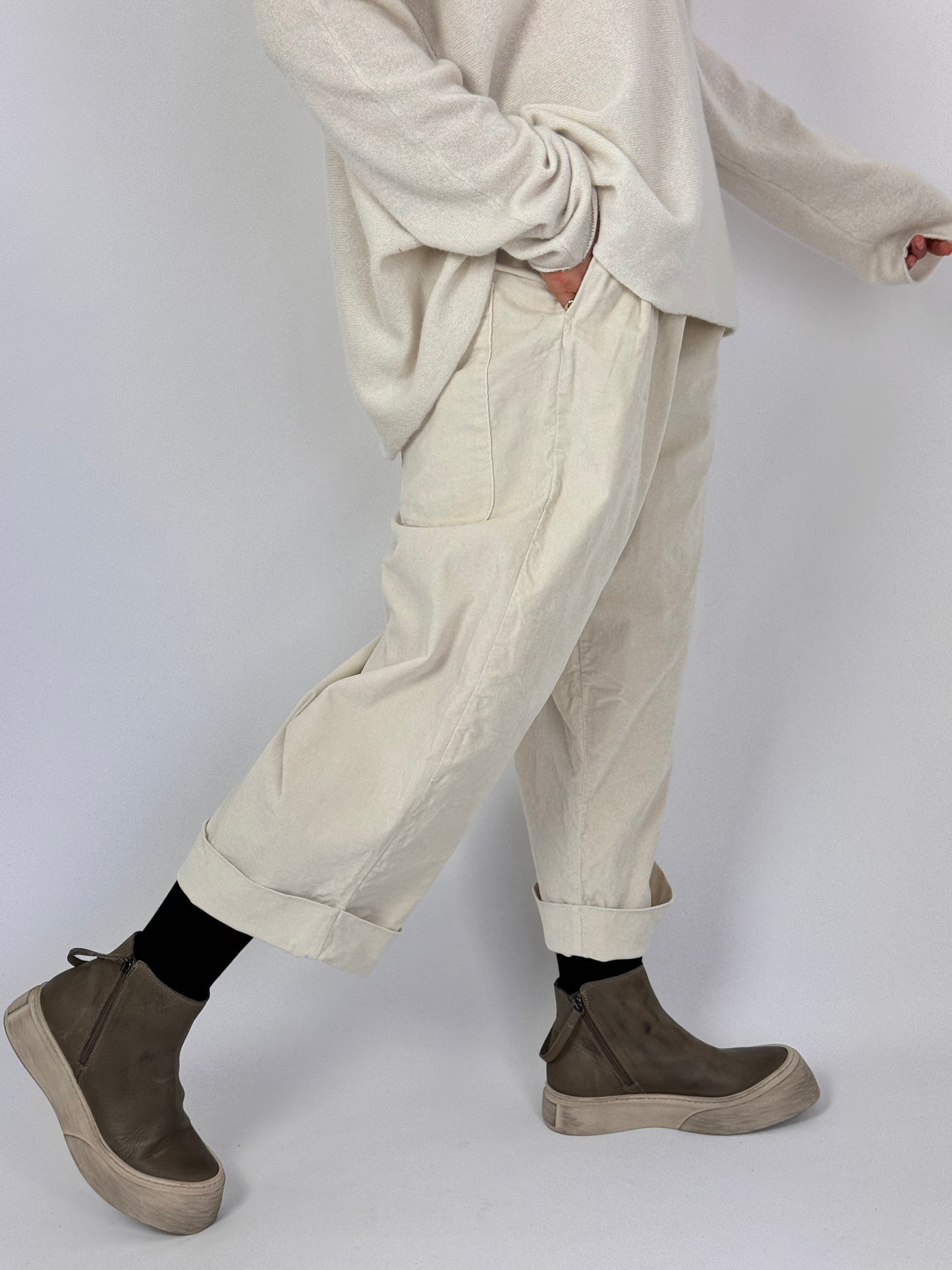 Album Di Famiglia Bragoni Trousers Off-White