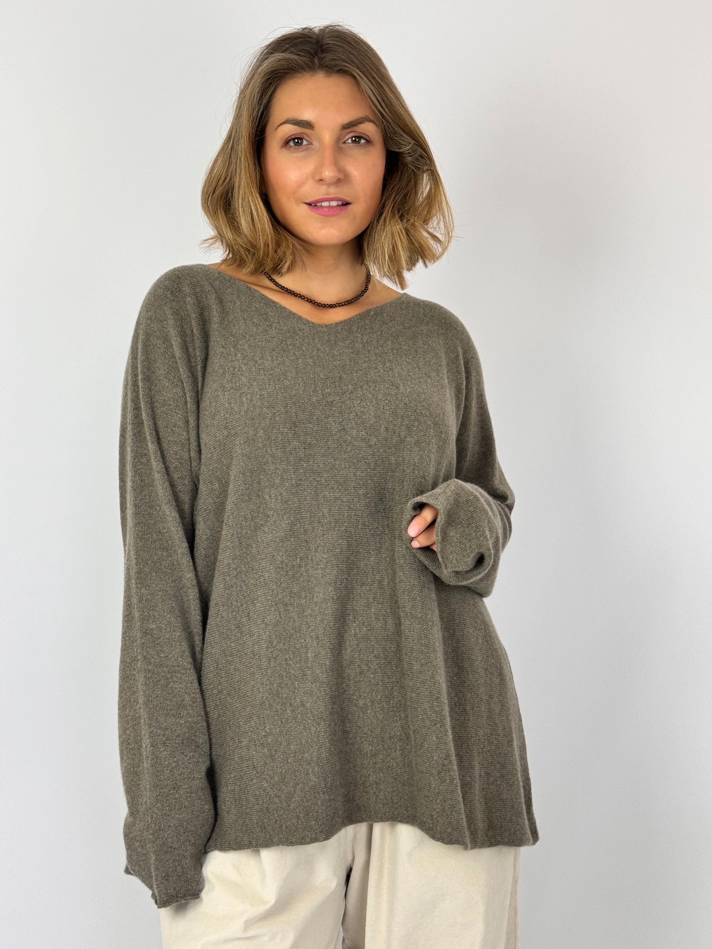 Album Di Famiglia V-Neck Jumper Nut