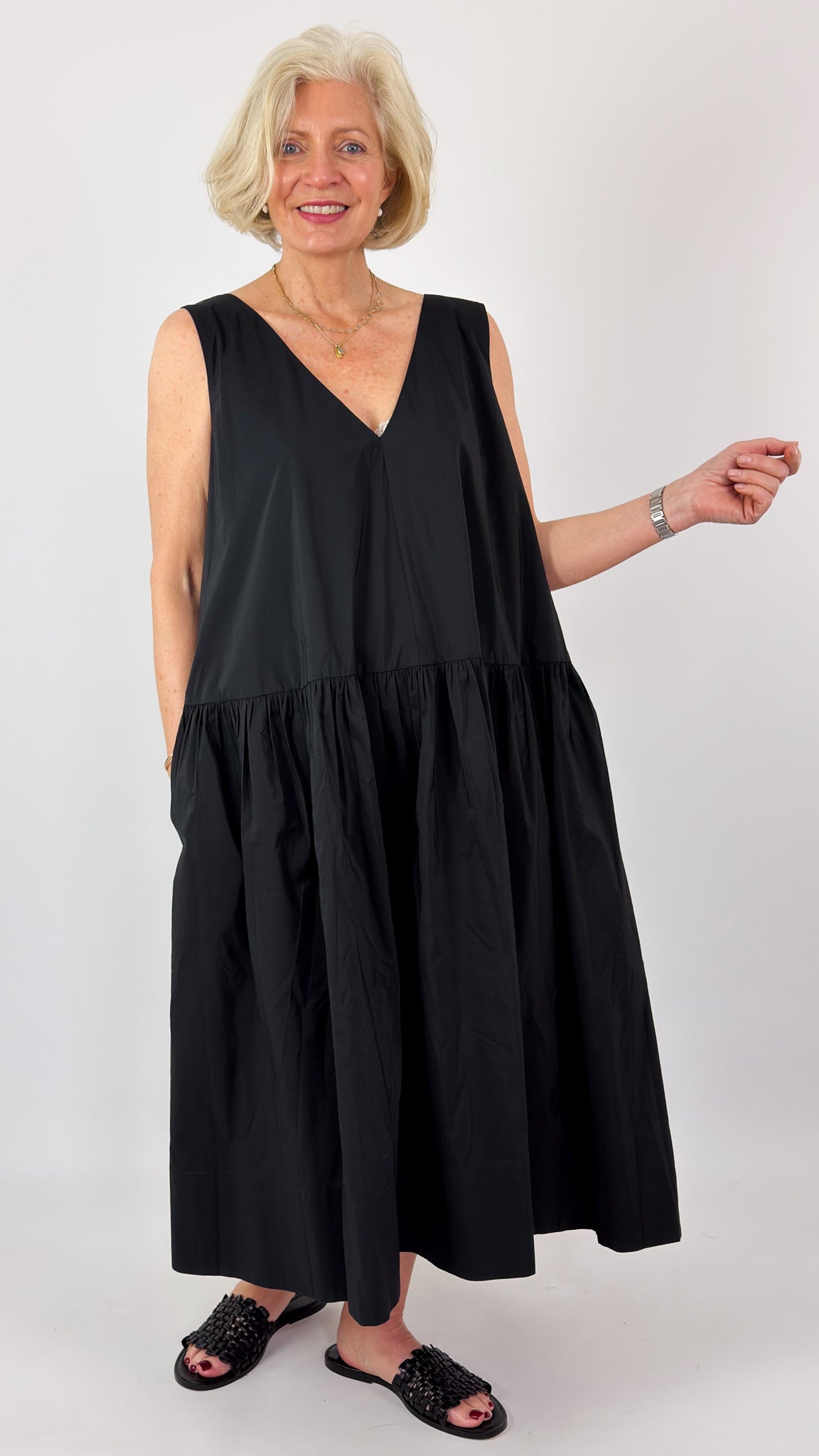 Les Filles d'Ailleurs 897L Dress Black