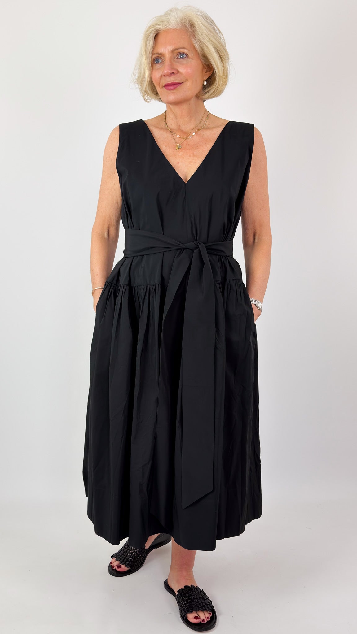 Les Filles d'Ailleurs 897L Dress Black