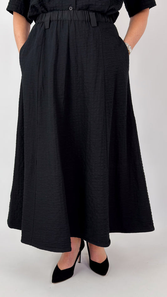 Les Filles d'Ailleurs 635 Skirt Black
