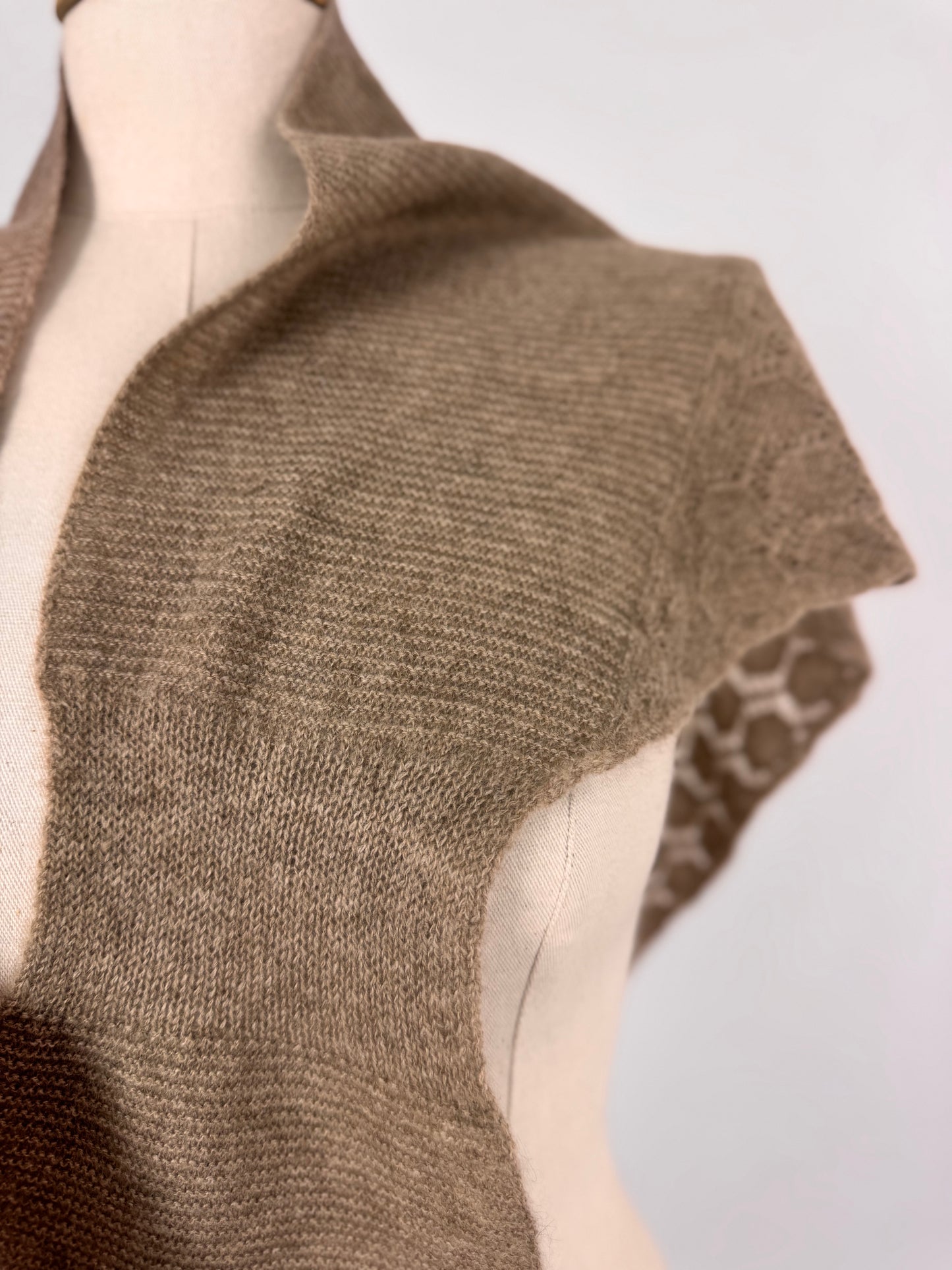 Philever Cashmere Small Fan Scarf Brown
