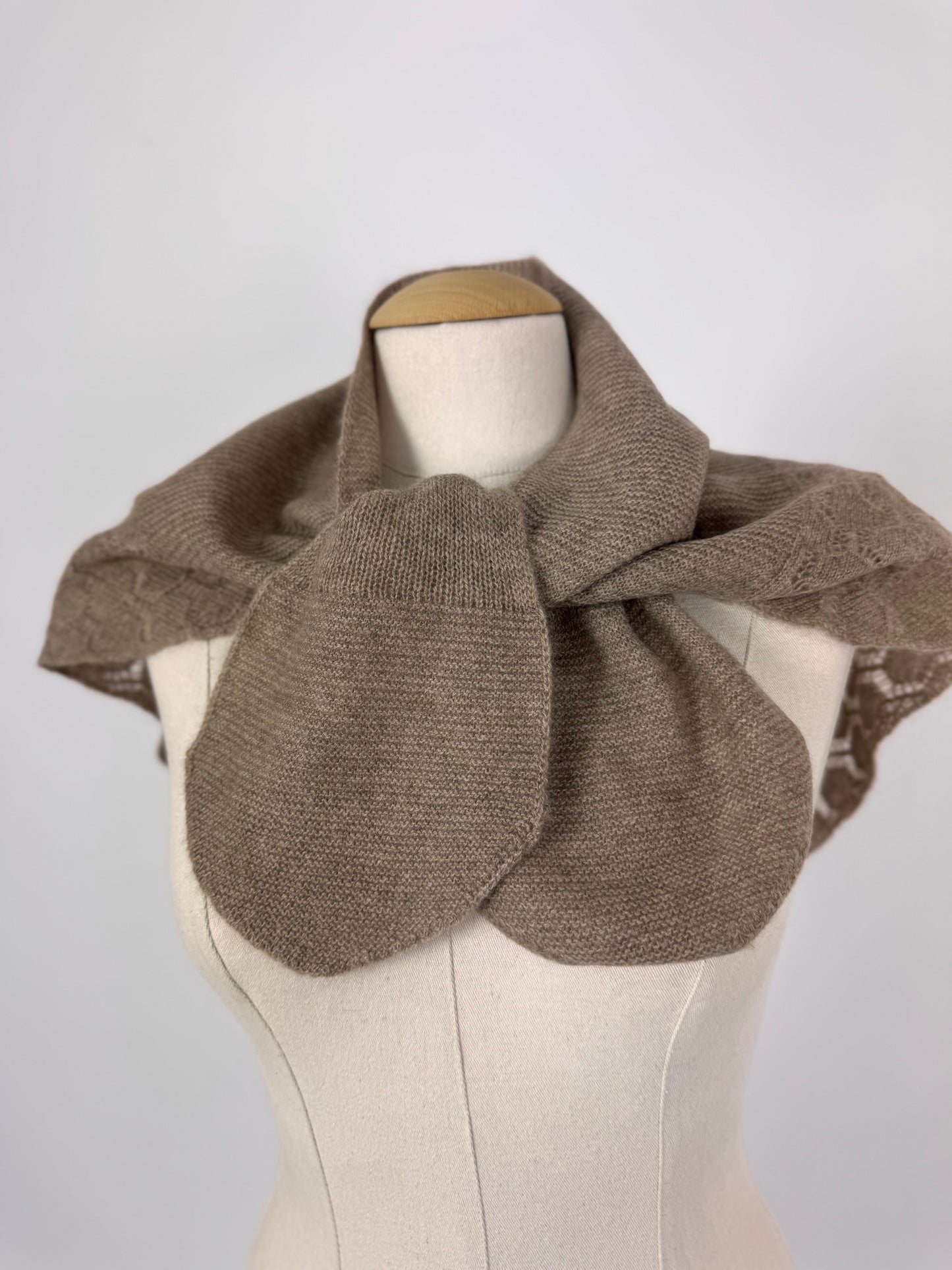 Philever Cashmere Small Fan Scarf Brown