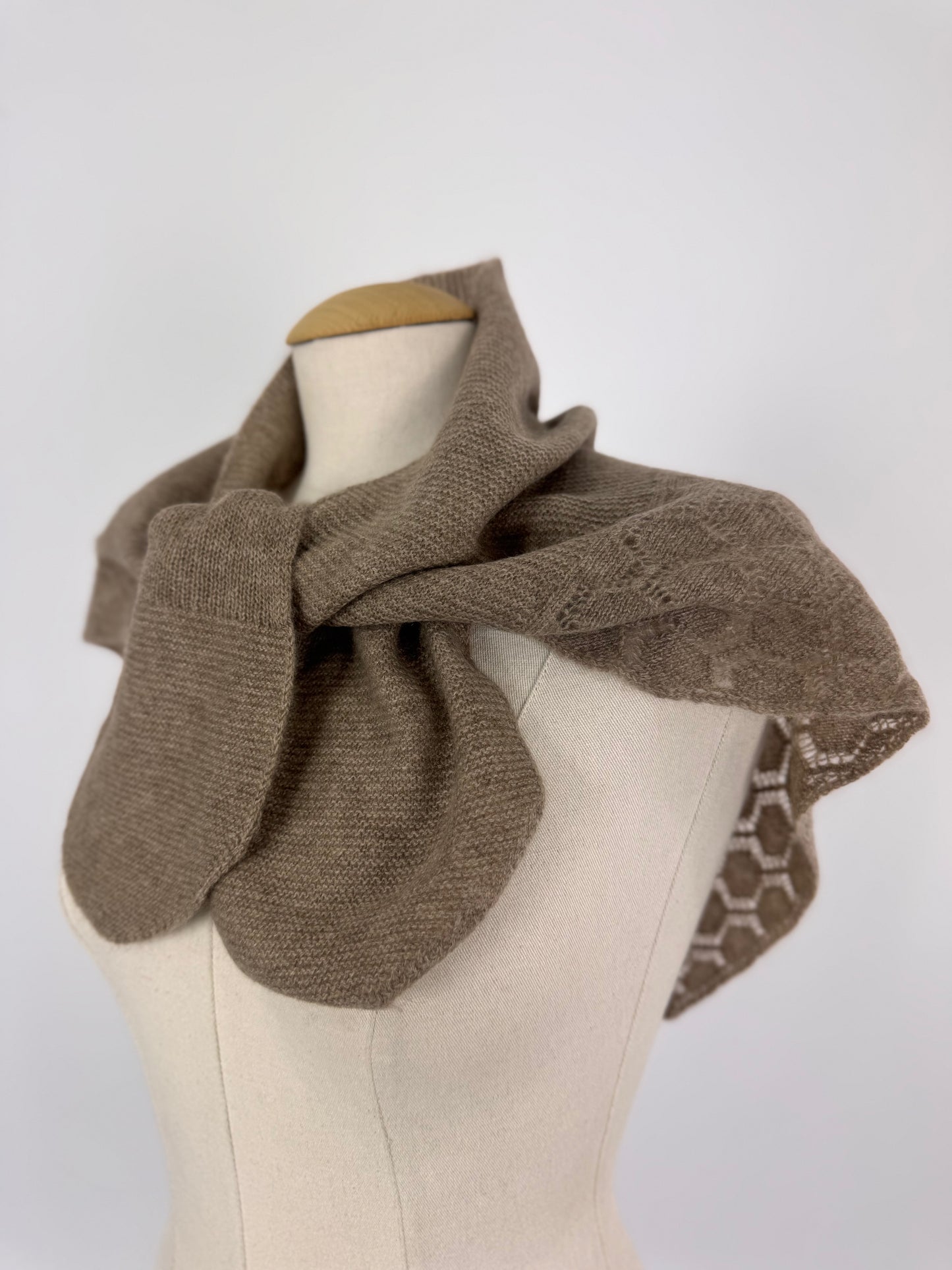 Philever Cashmere Small Fan Scarf Brown