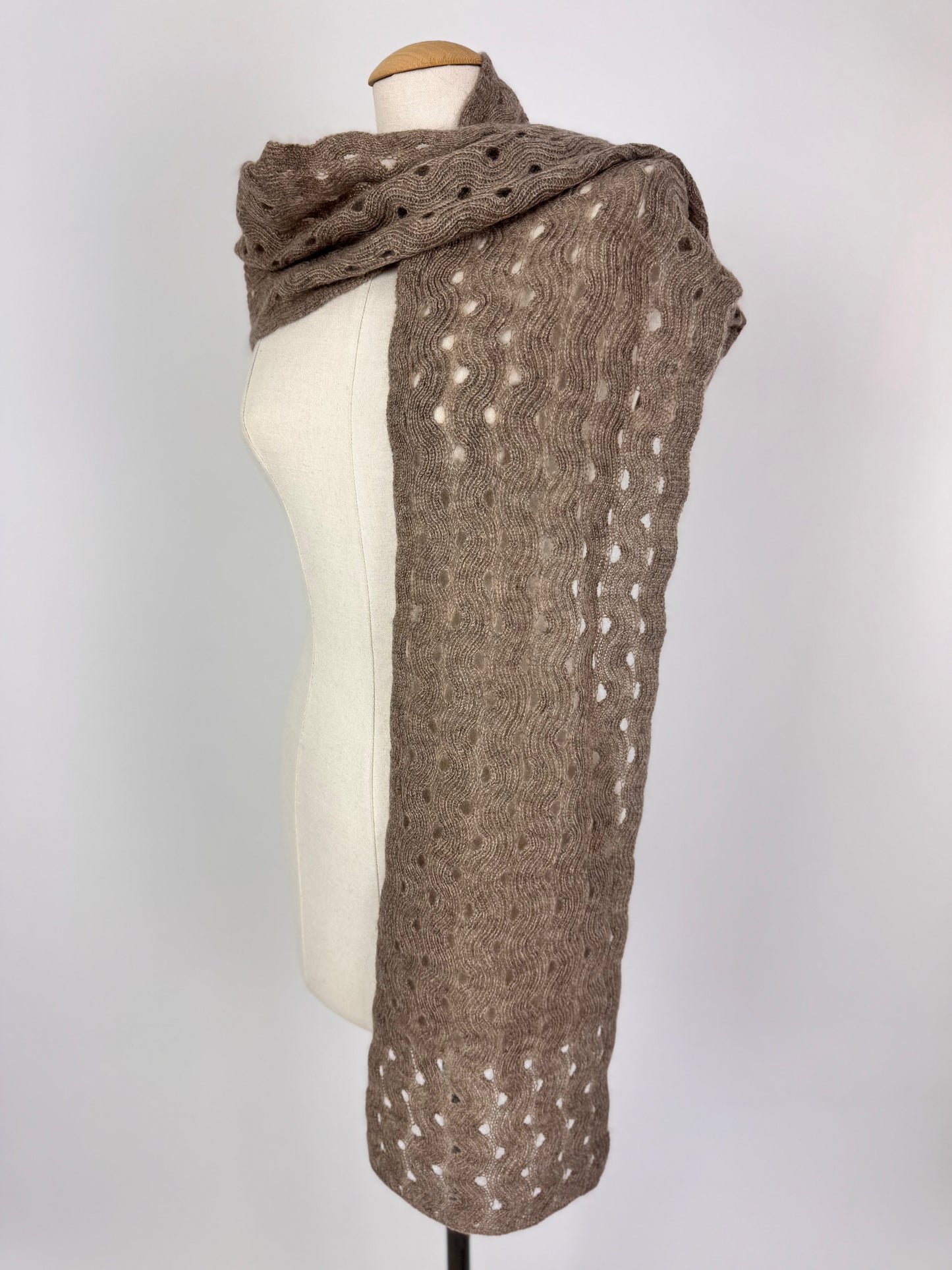 Philever Cashmere Wave Cutout Scarf Brown