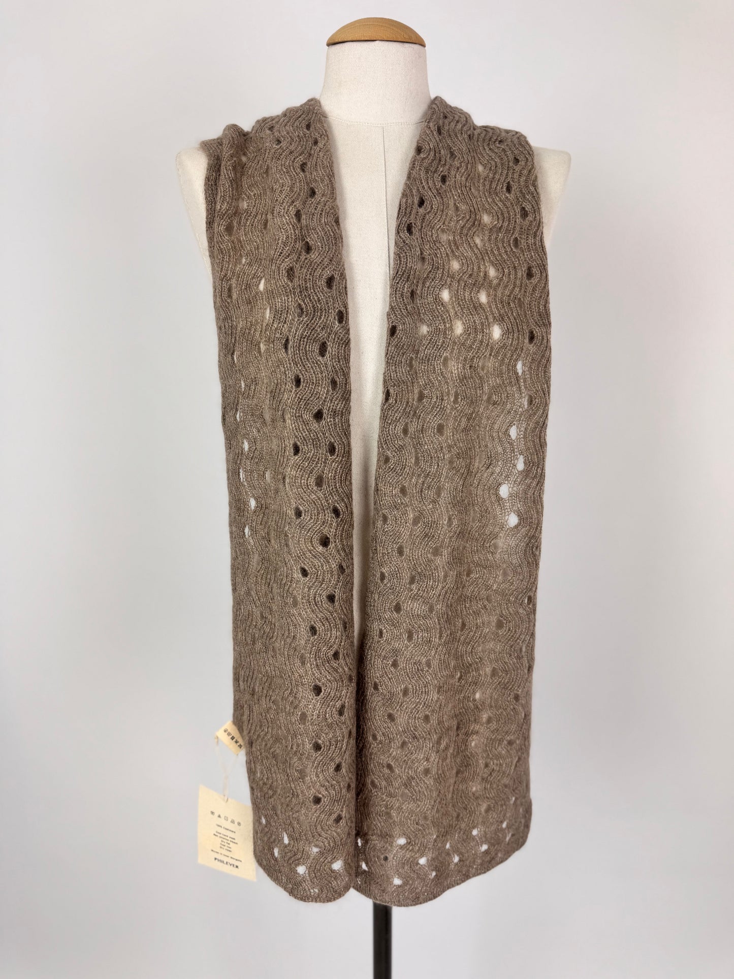 Philever Cashmere Wave Cutout Scarf Brown
