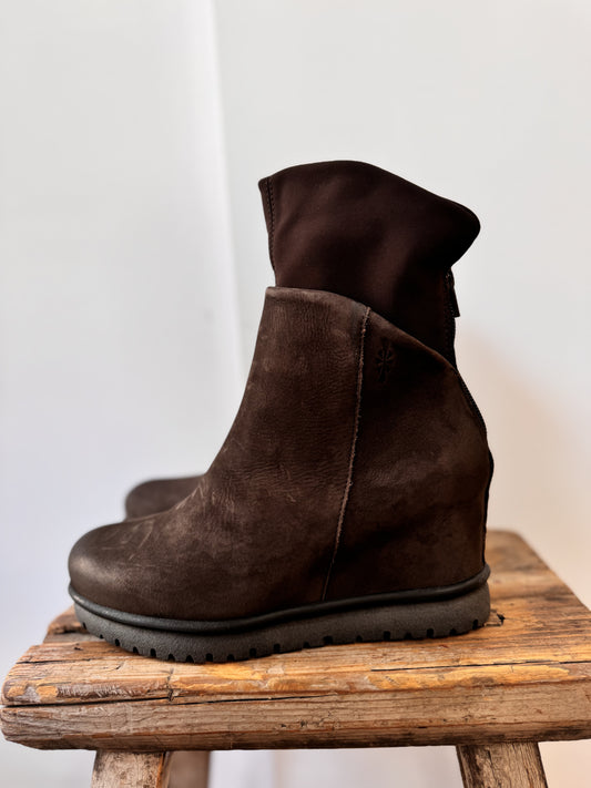 Patrizia Bonfanti Jun Boots Brown