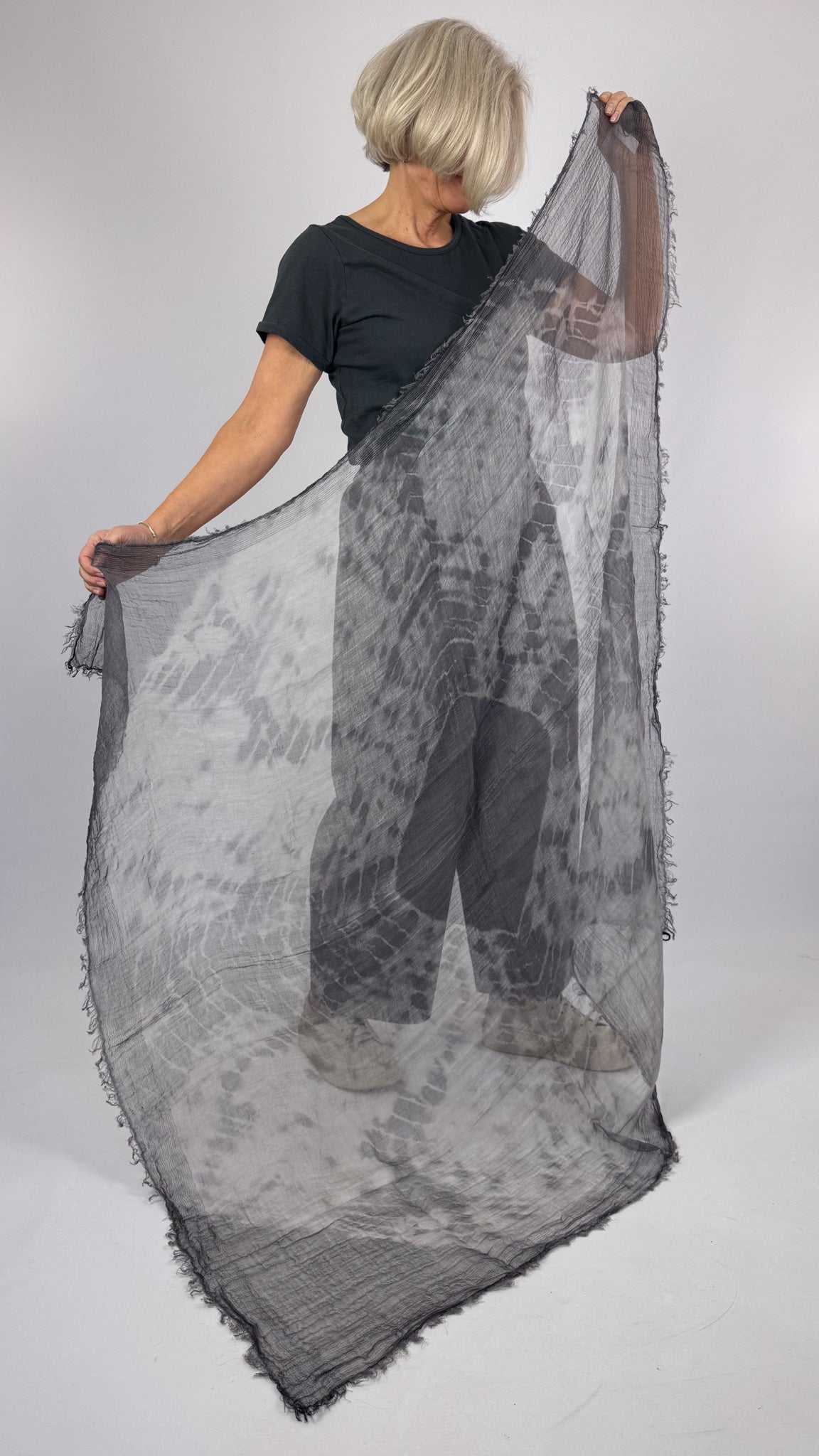 Pas De Calais 0651 Willow Dye Scarf Grey