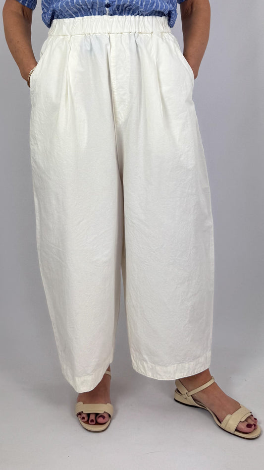 Pas De Calais 8697 Trousers Off-White
