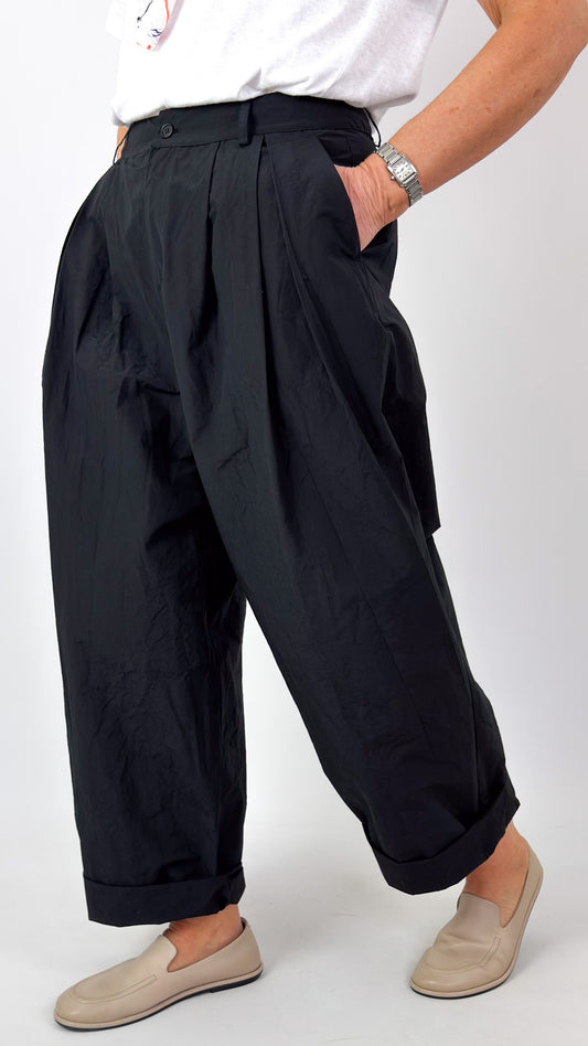 Apuntob 2048 Trousers Black