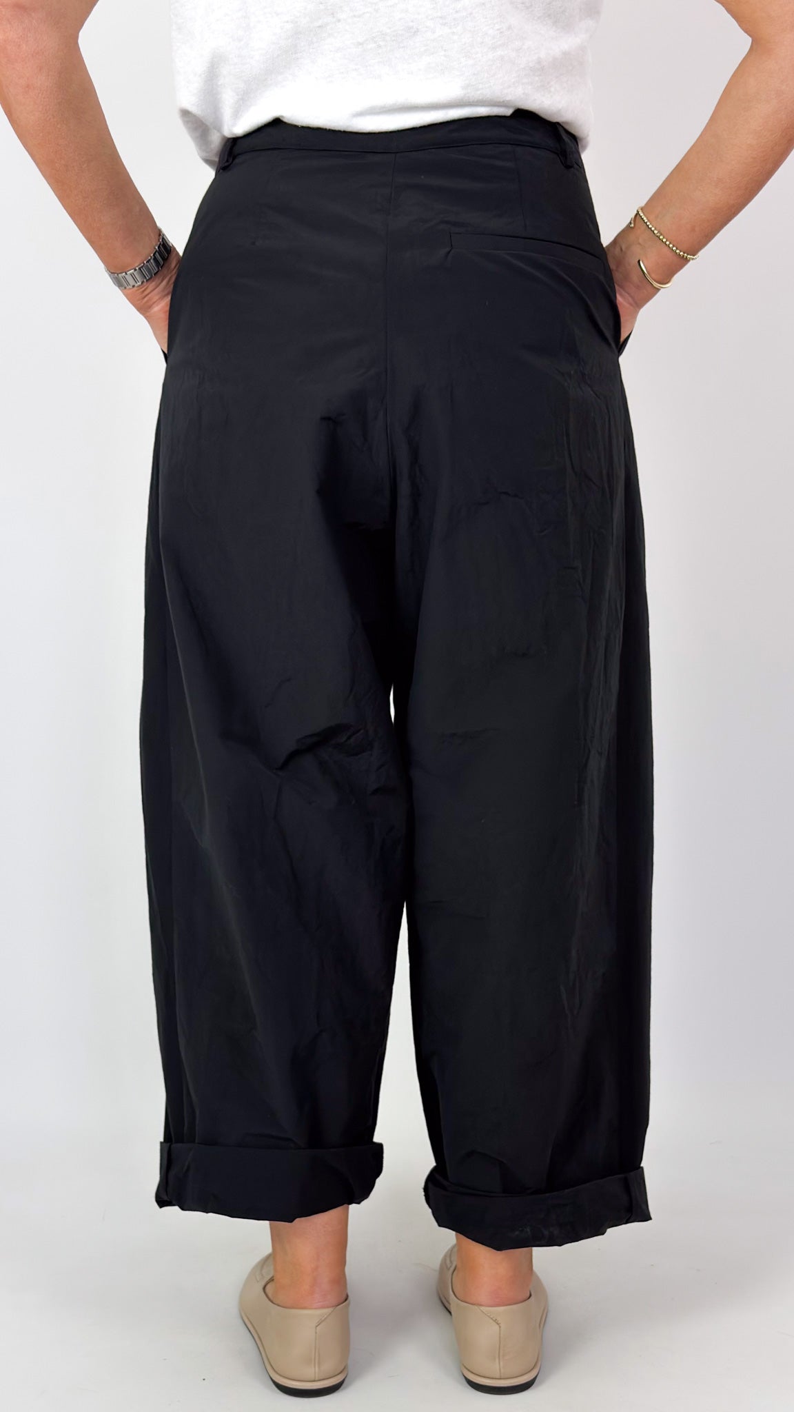 Apuntob 2048 Trousers Black – Cordelia James