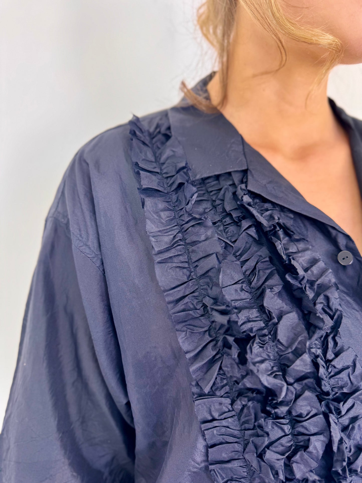 TouJours Short Sleeve Frill Shirt Navy