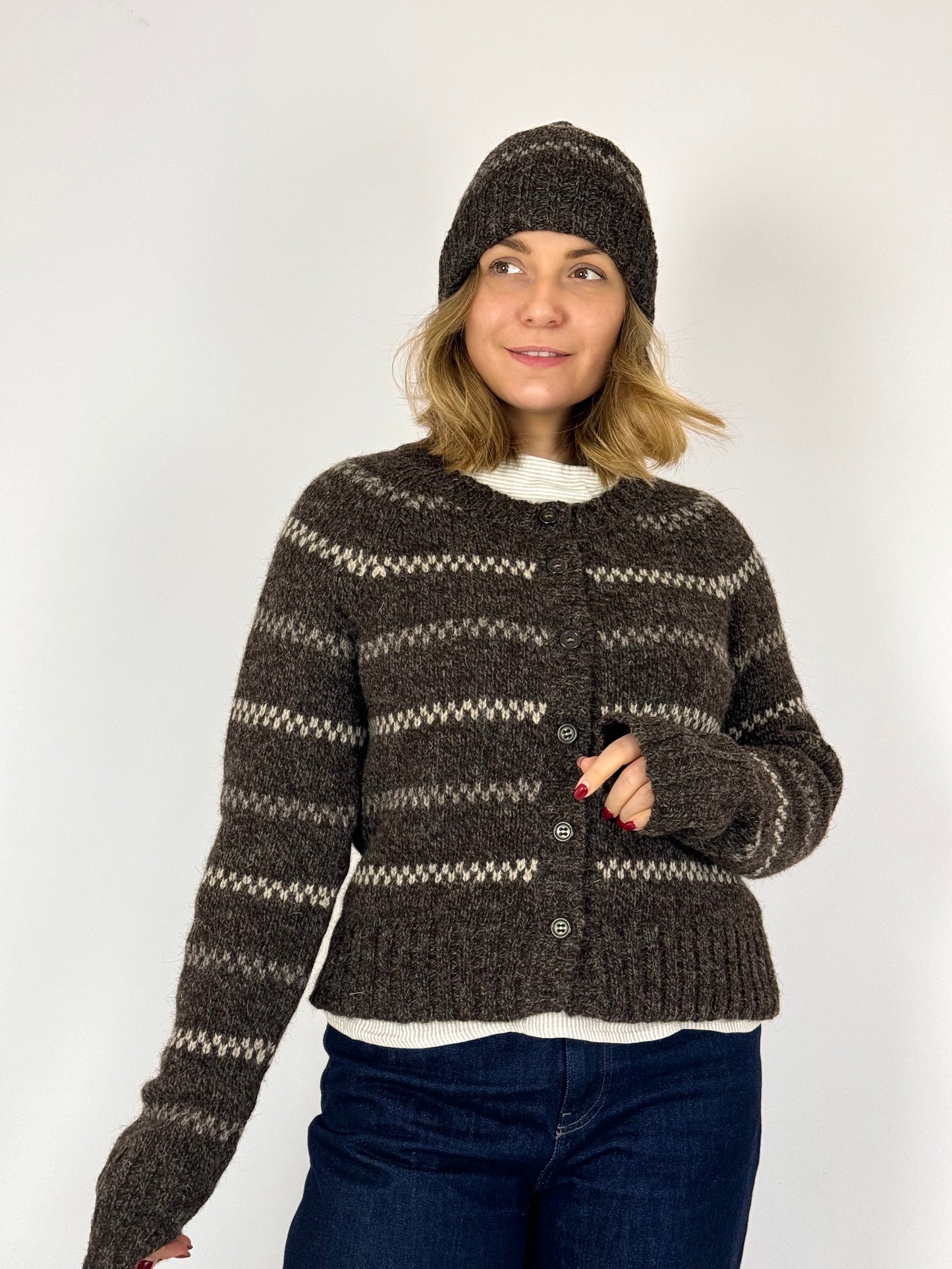 Nygårdsanna Raglan Cardigan Brown