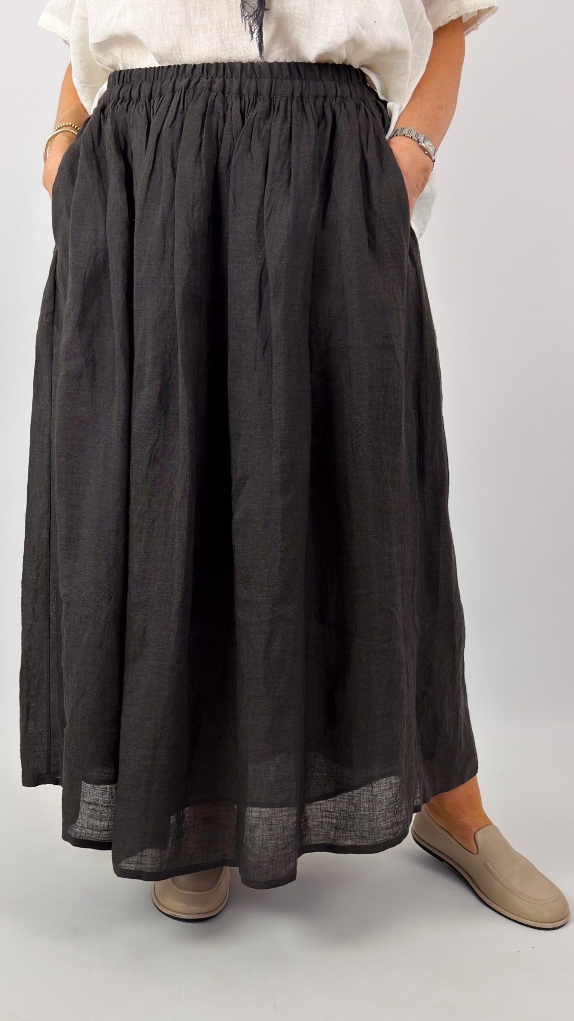 Maison de Soil 273 Skirt Off Black