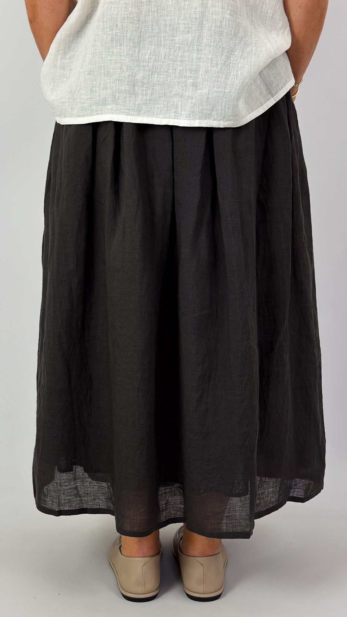 Maison de Soil 273 Skirt Off Black