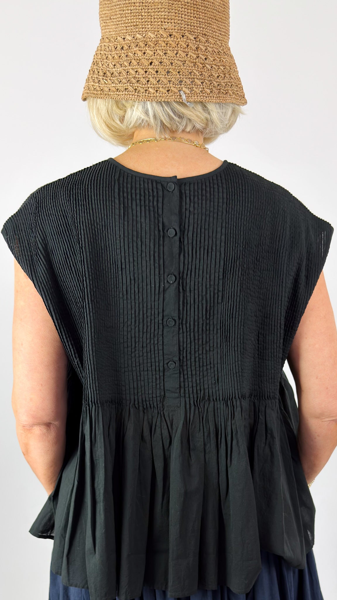 Maison de Soil 242 Pintuck Top Black