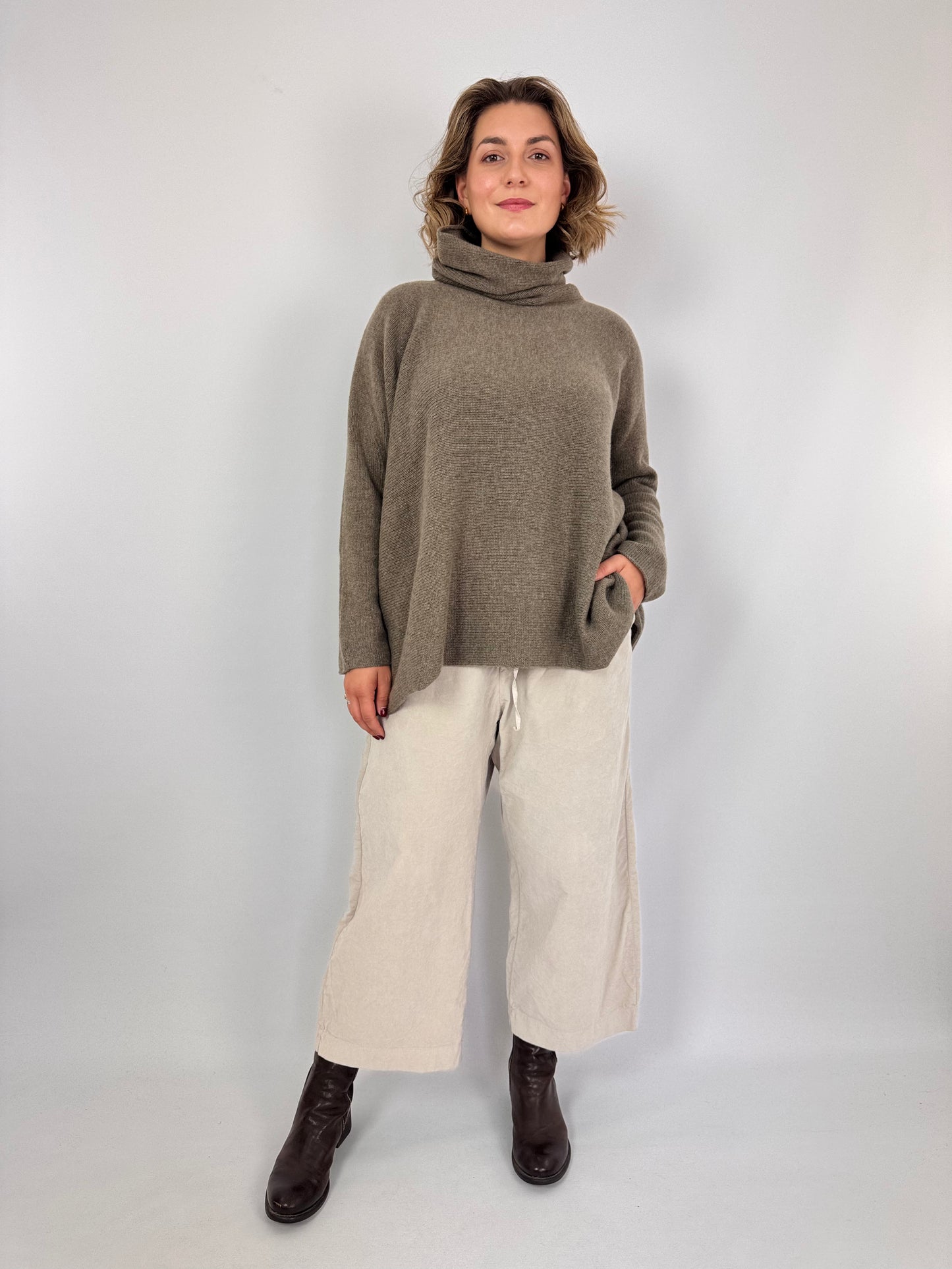 Album di Famiglia 206 W&S V Trousers Oatmeal