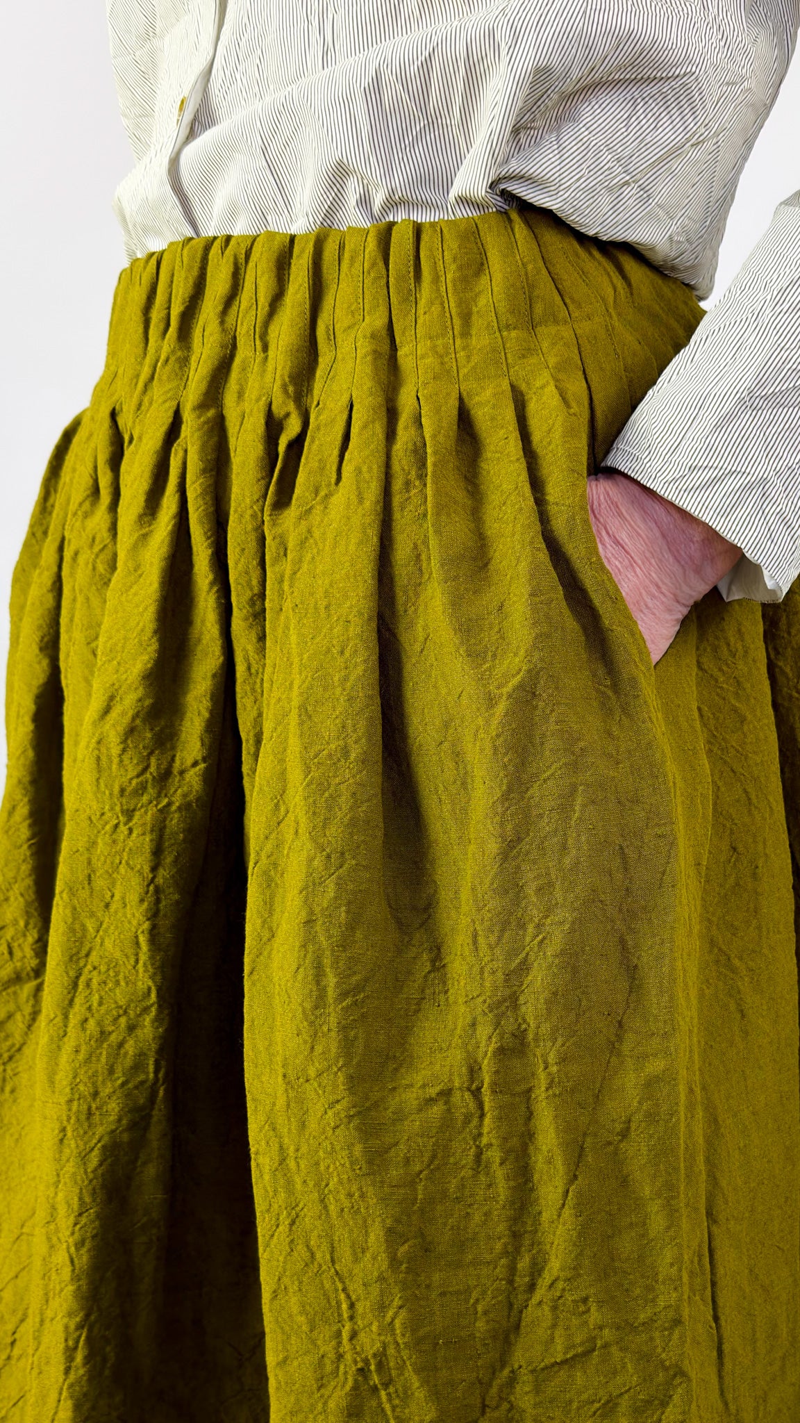 Apuntob 1883 Skirt Oil