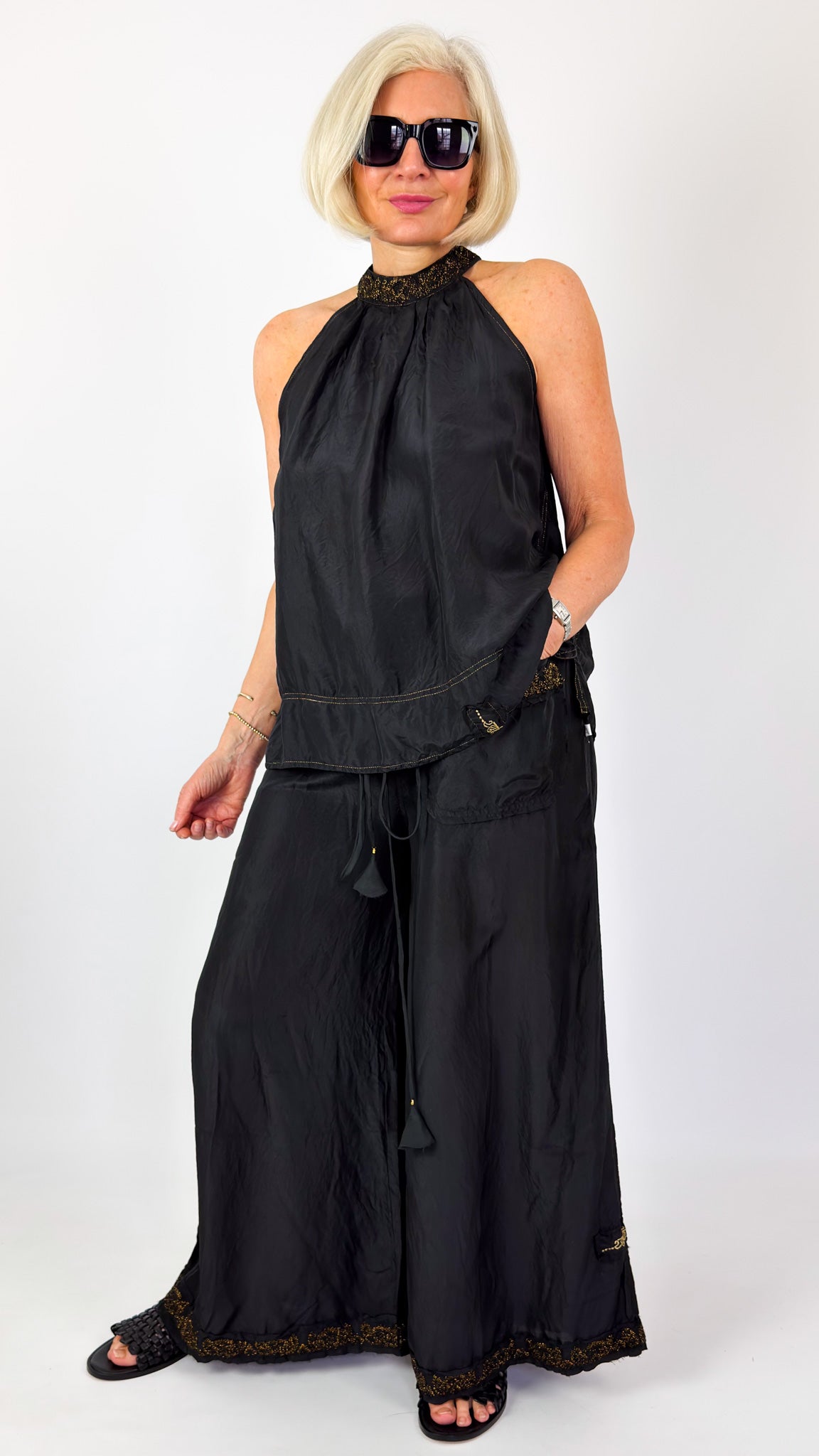 Agencies TurQuoise Lotus Blouse Black